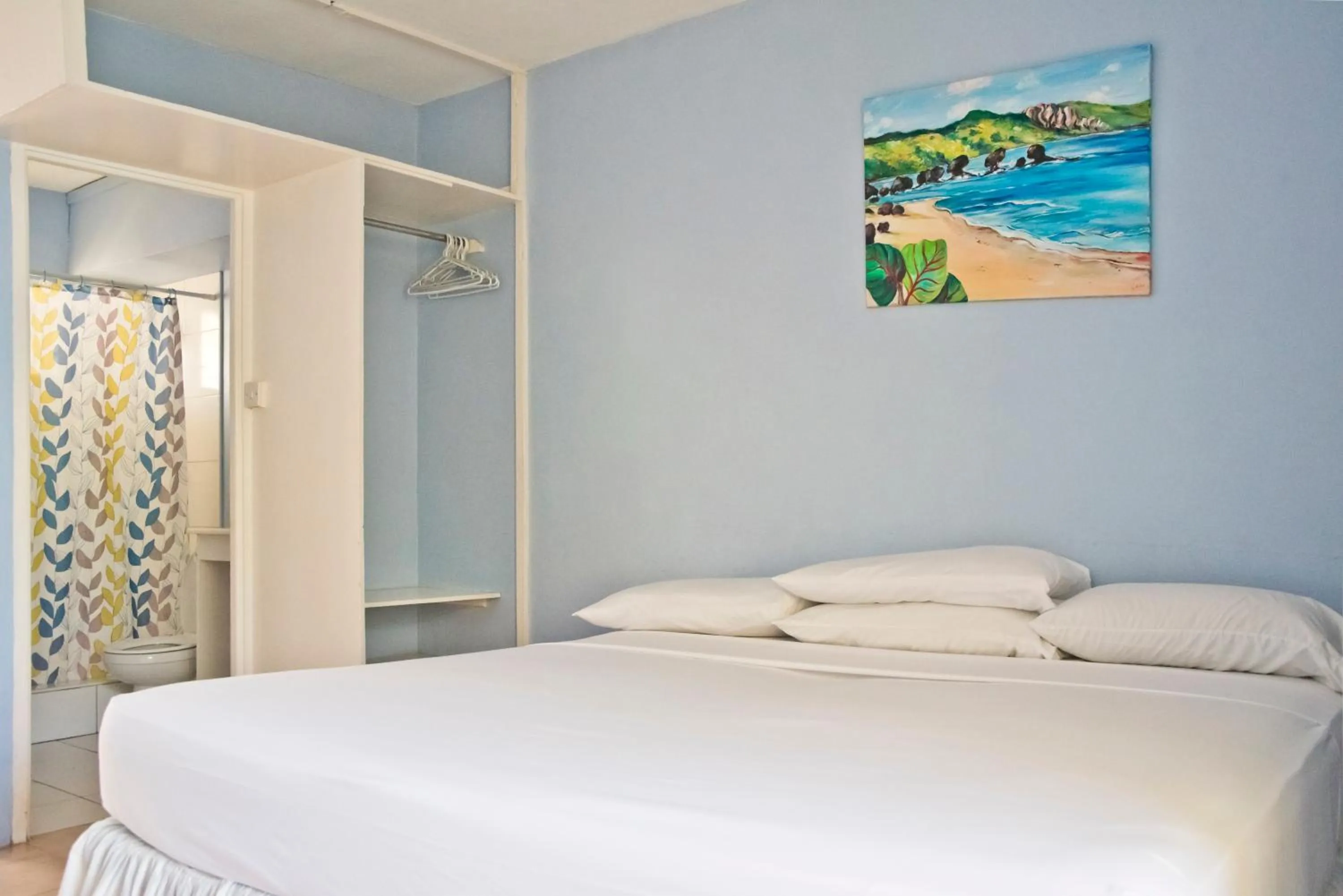 Bed in Dover Beach Hotel
