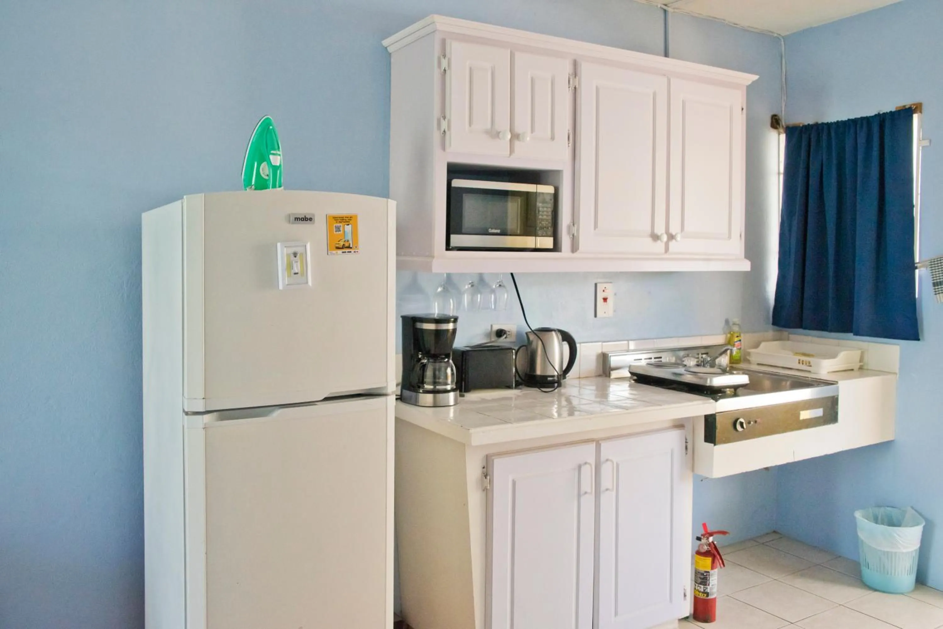 kitchen in Dover Beach Hotel