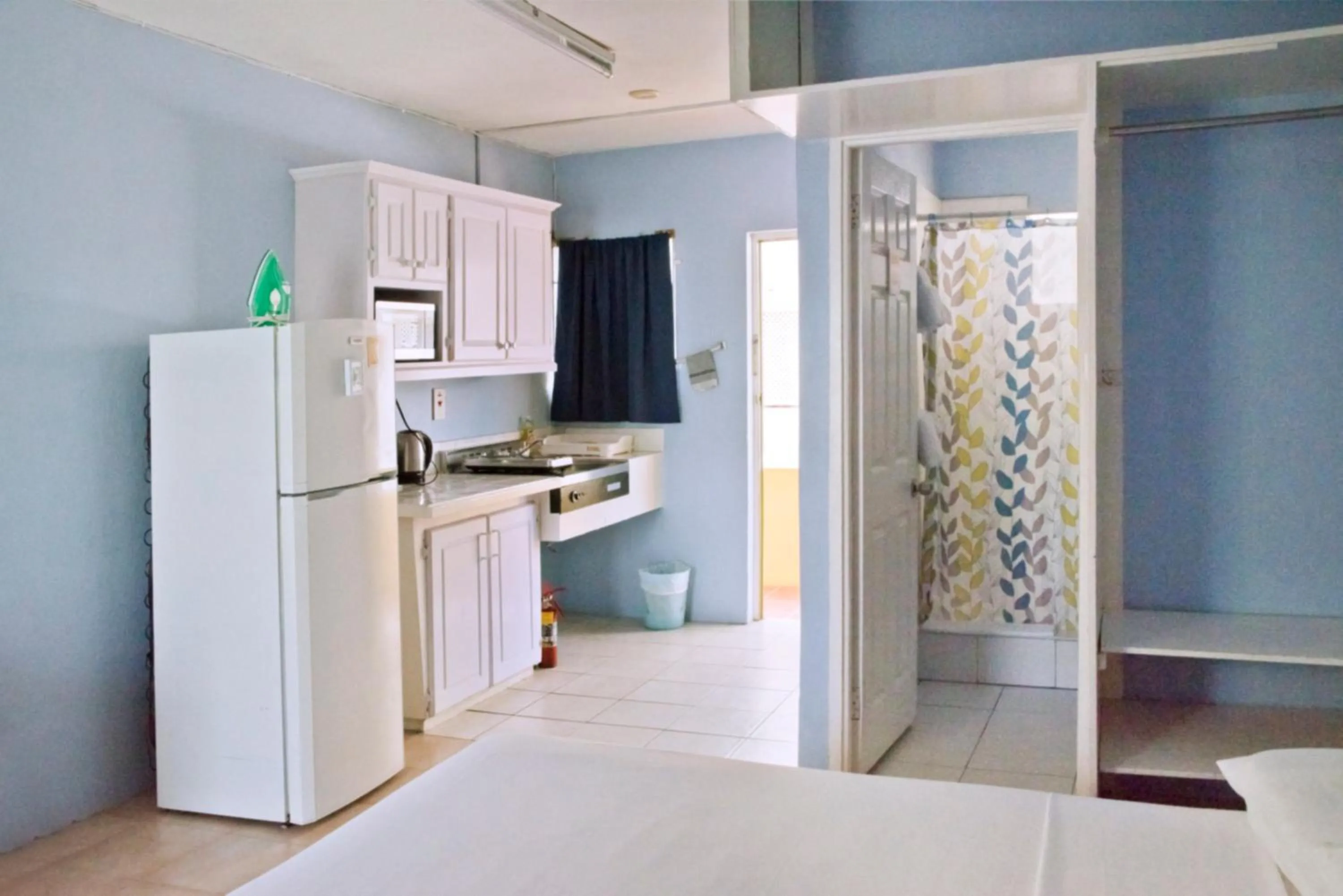 kitchen in Dover Beach Hotel