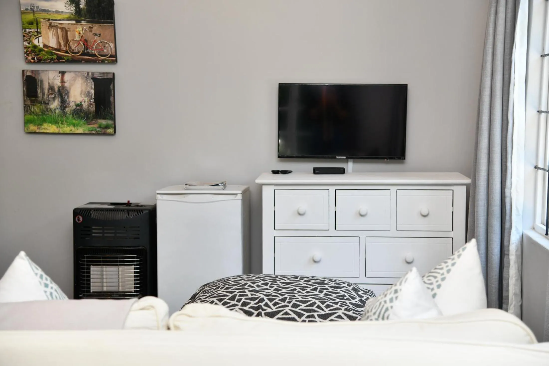 Bed in Gowan Valley Guest Farm