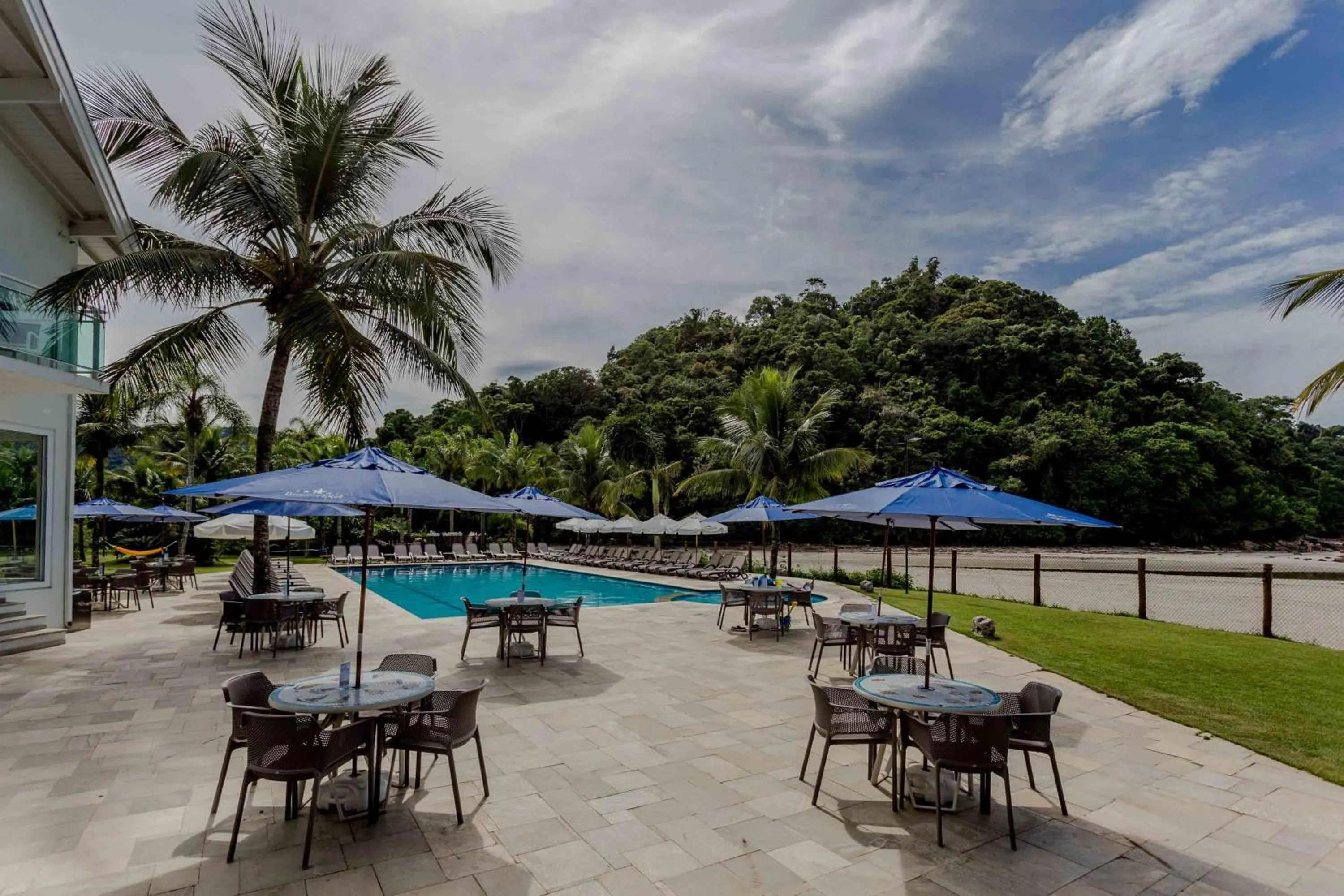 Lounge or bar in Beach Hotel Juquehy