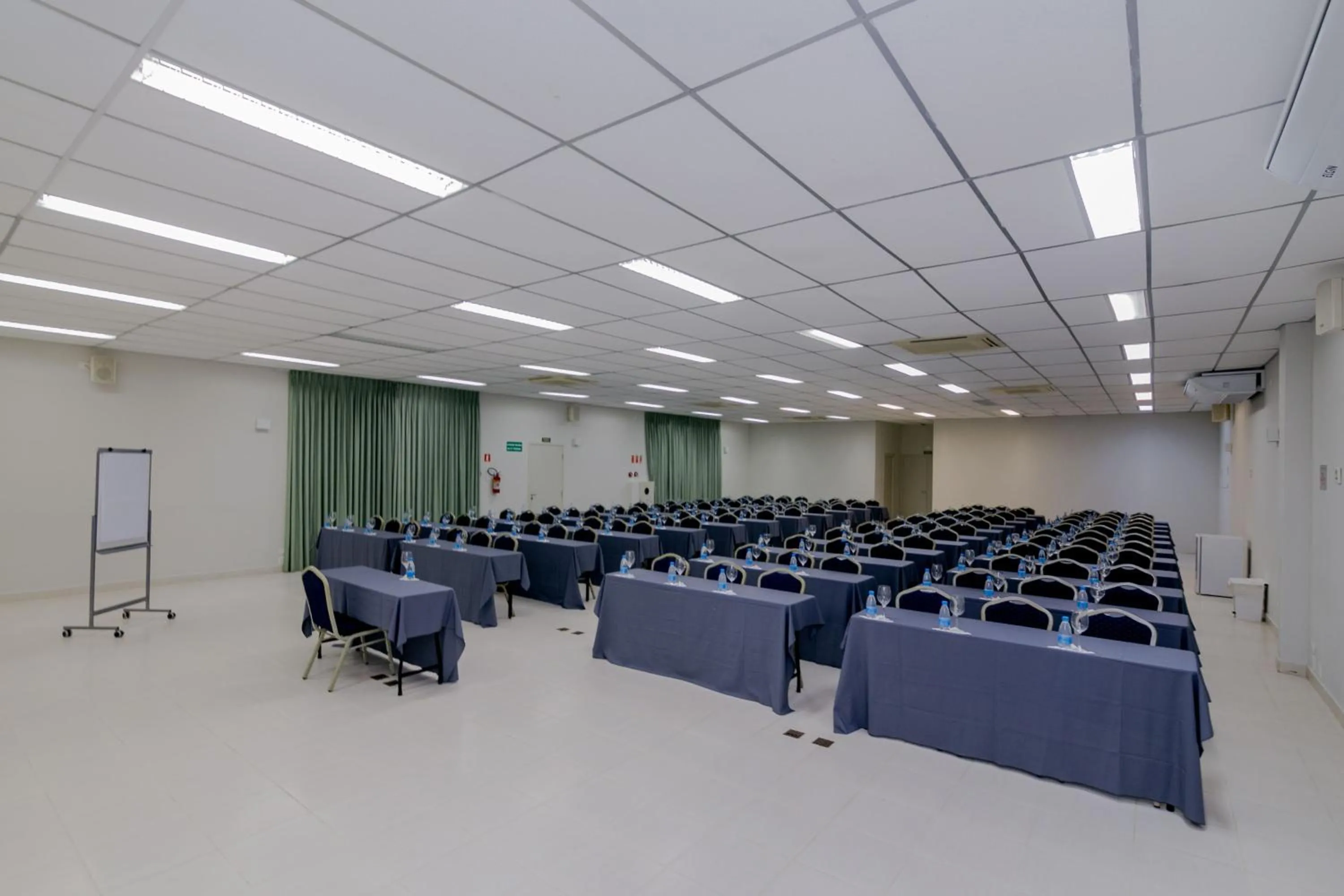 Business facilities in Beach Hotel Juquehy