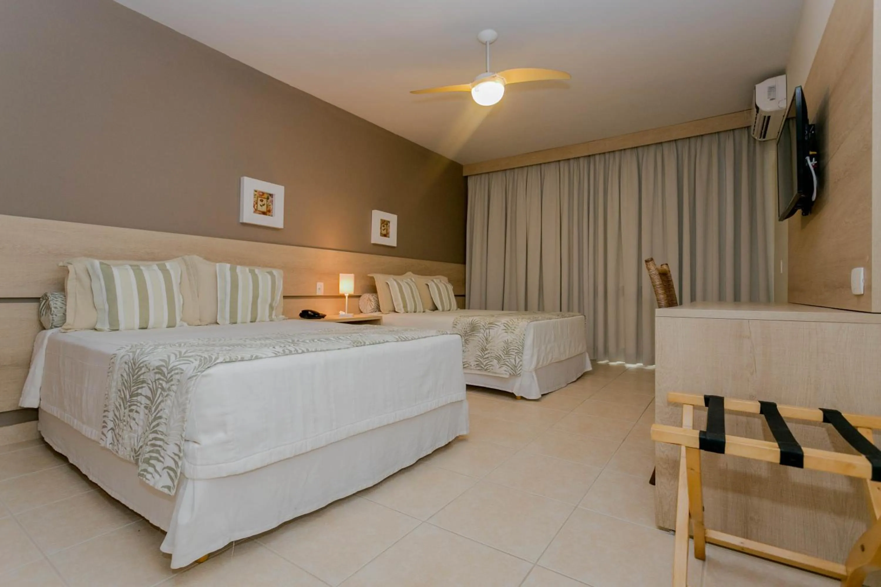 Bedroom, Bed in Beach Hotel Juquehy