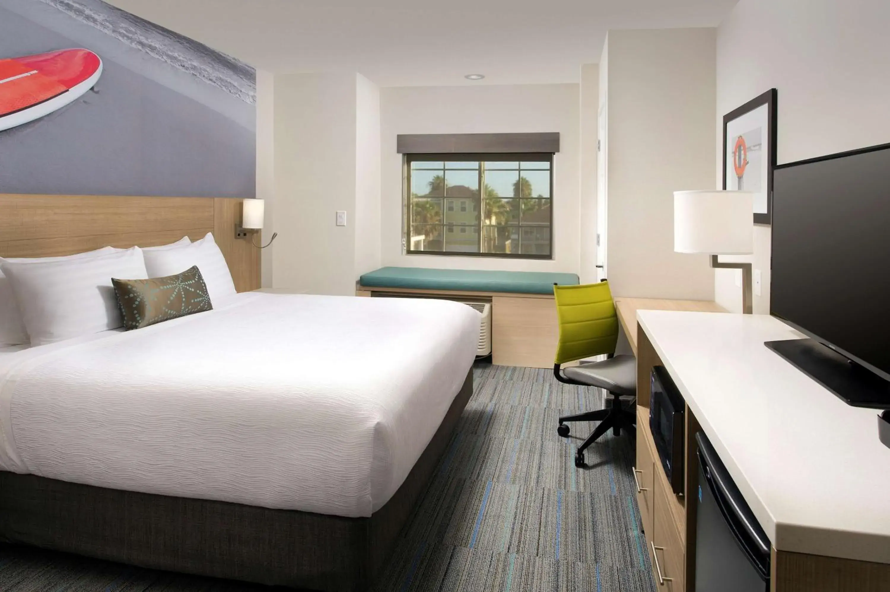 Bedroom, Bed in Best Western Beachside Inn Bedroom, Bed in Best Western Beachside Inn