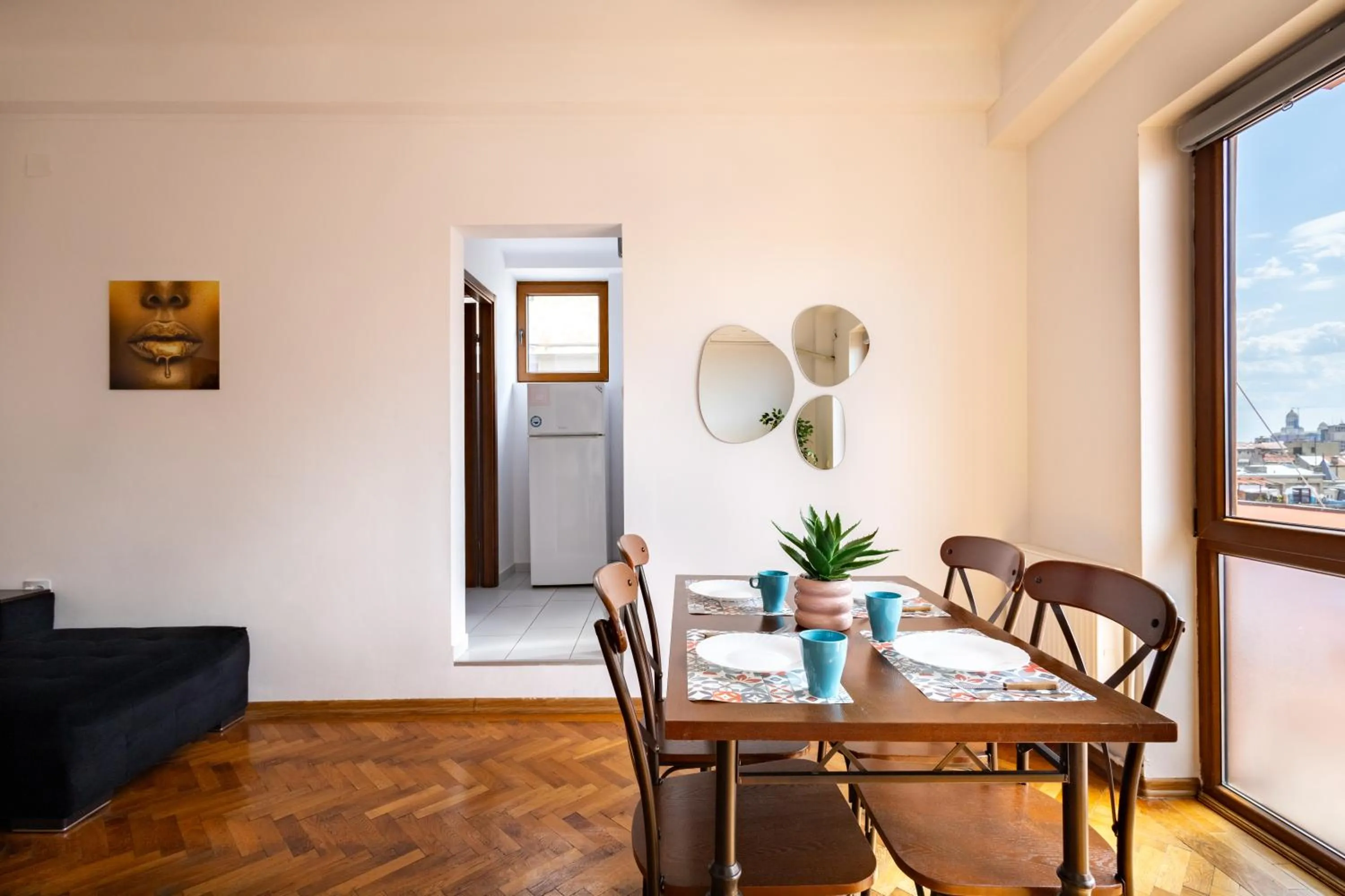 Downtown Victoria Apartments By CityBookings