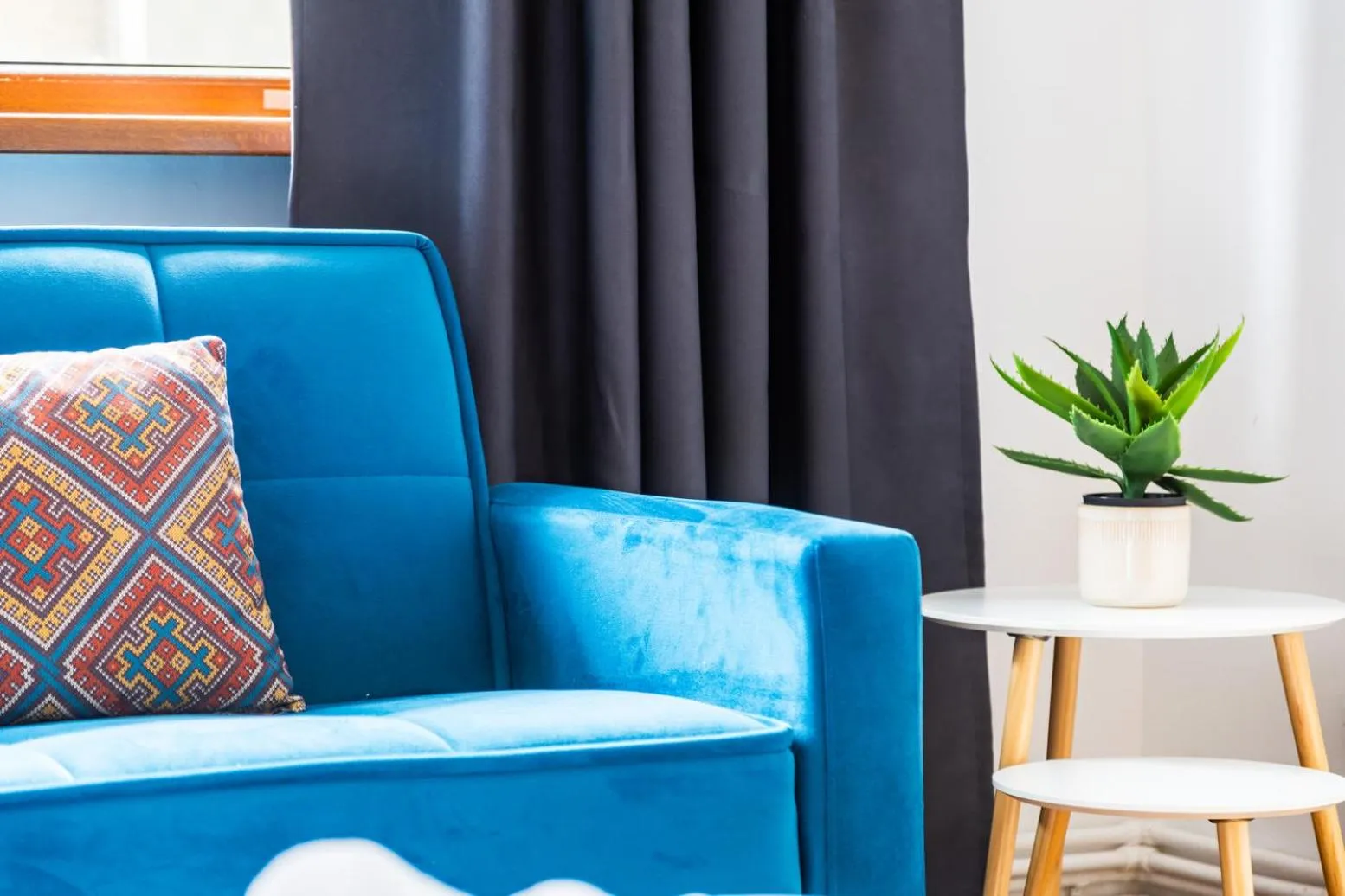 Downtown Victoria Apartments By CityBookings