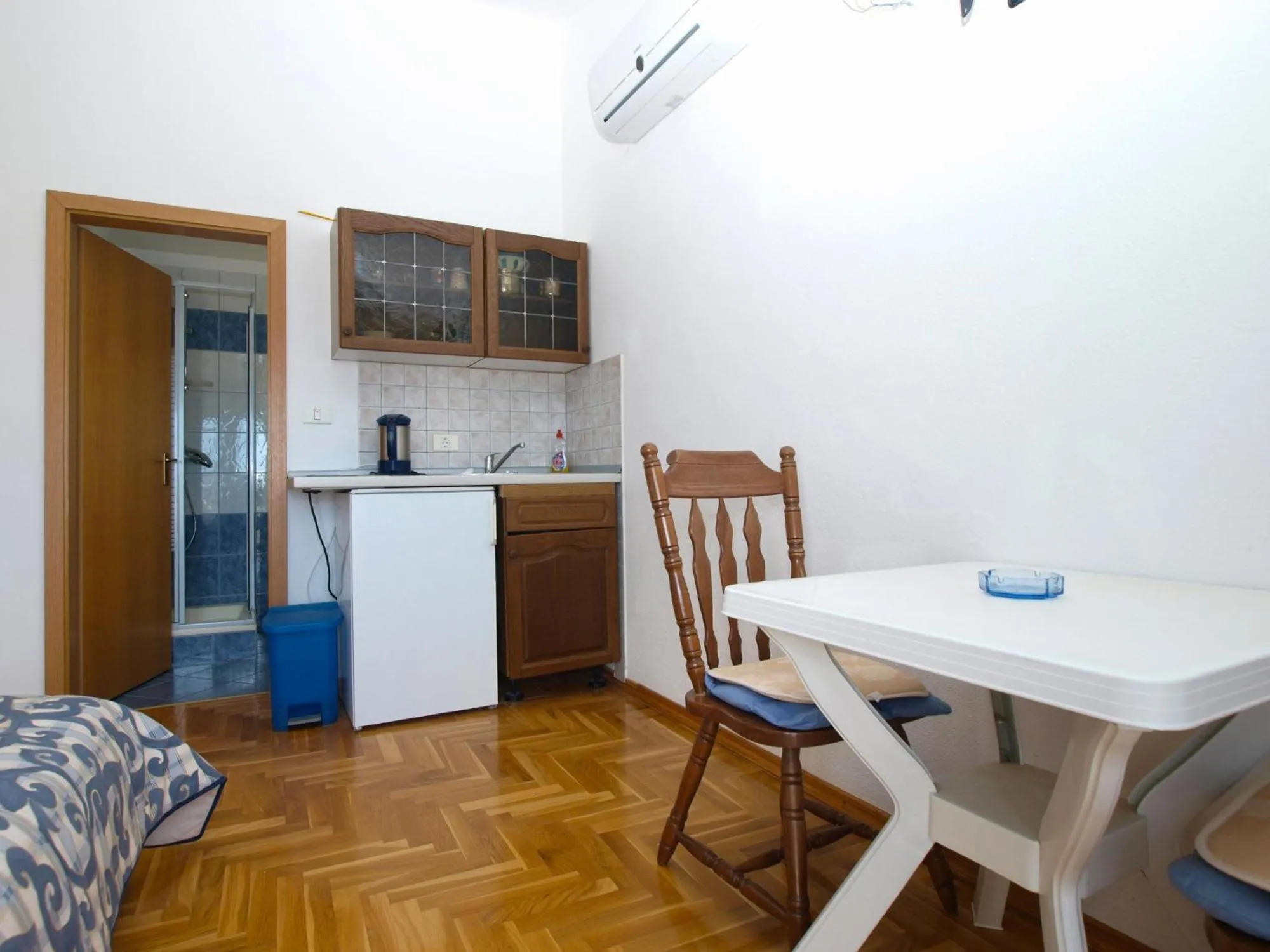 Apartments Anto 1598