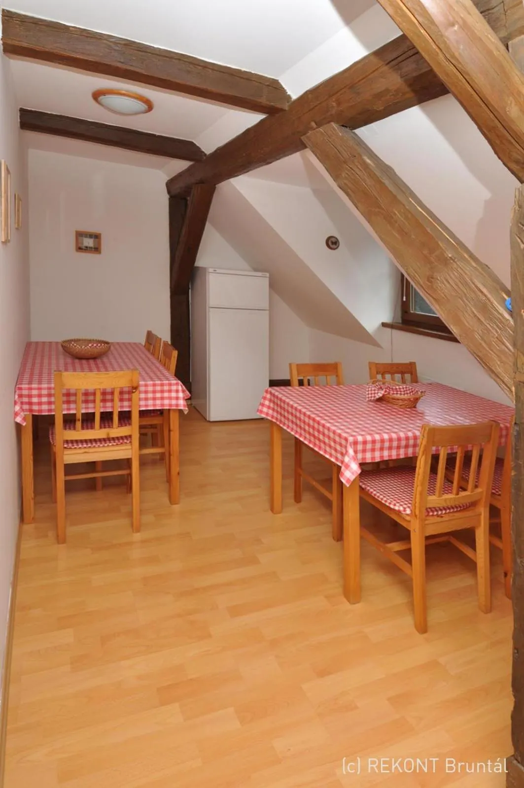 Kitchen or kitchenette in Penzion u Vodopádu