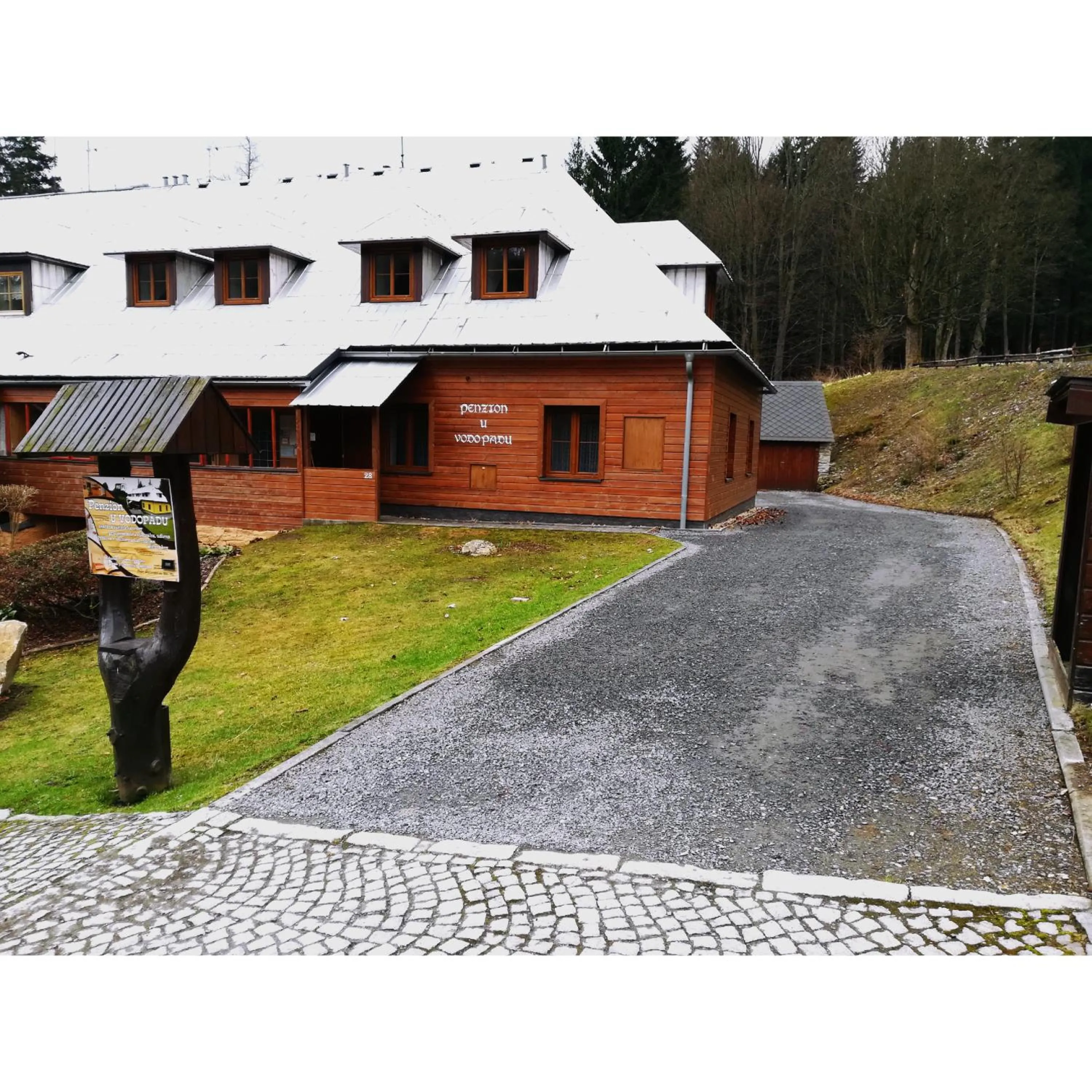Property building in Penzion u Vodopádu