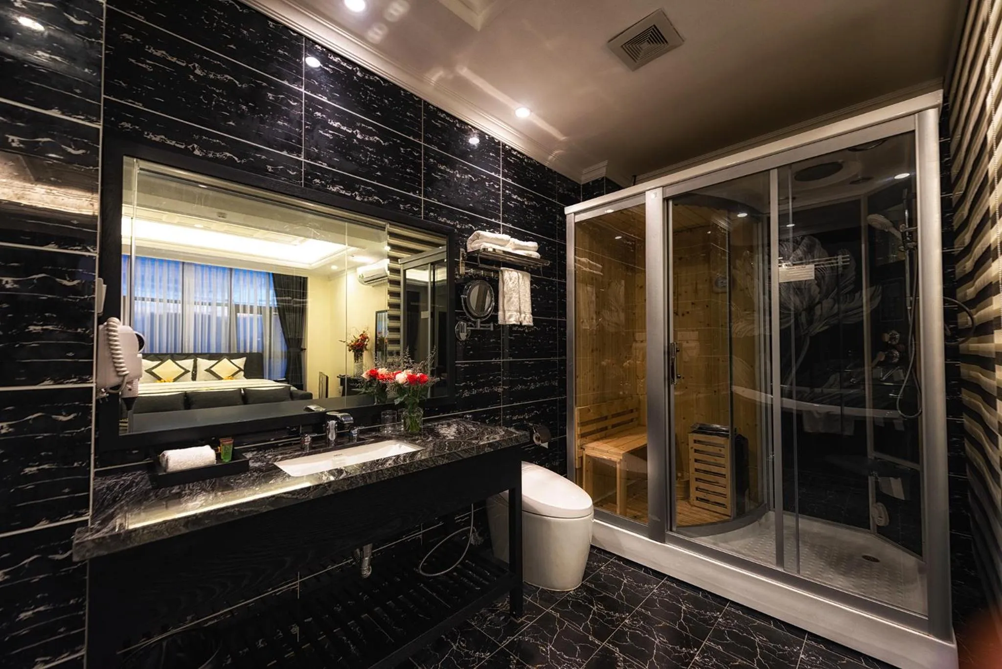 Tuong Vi Hotel Saigon