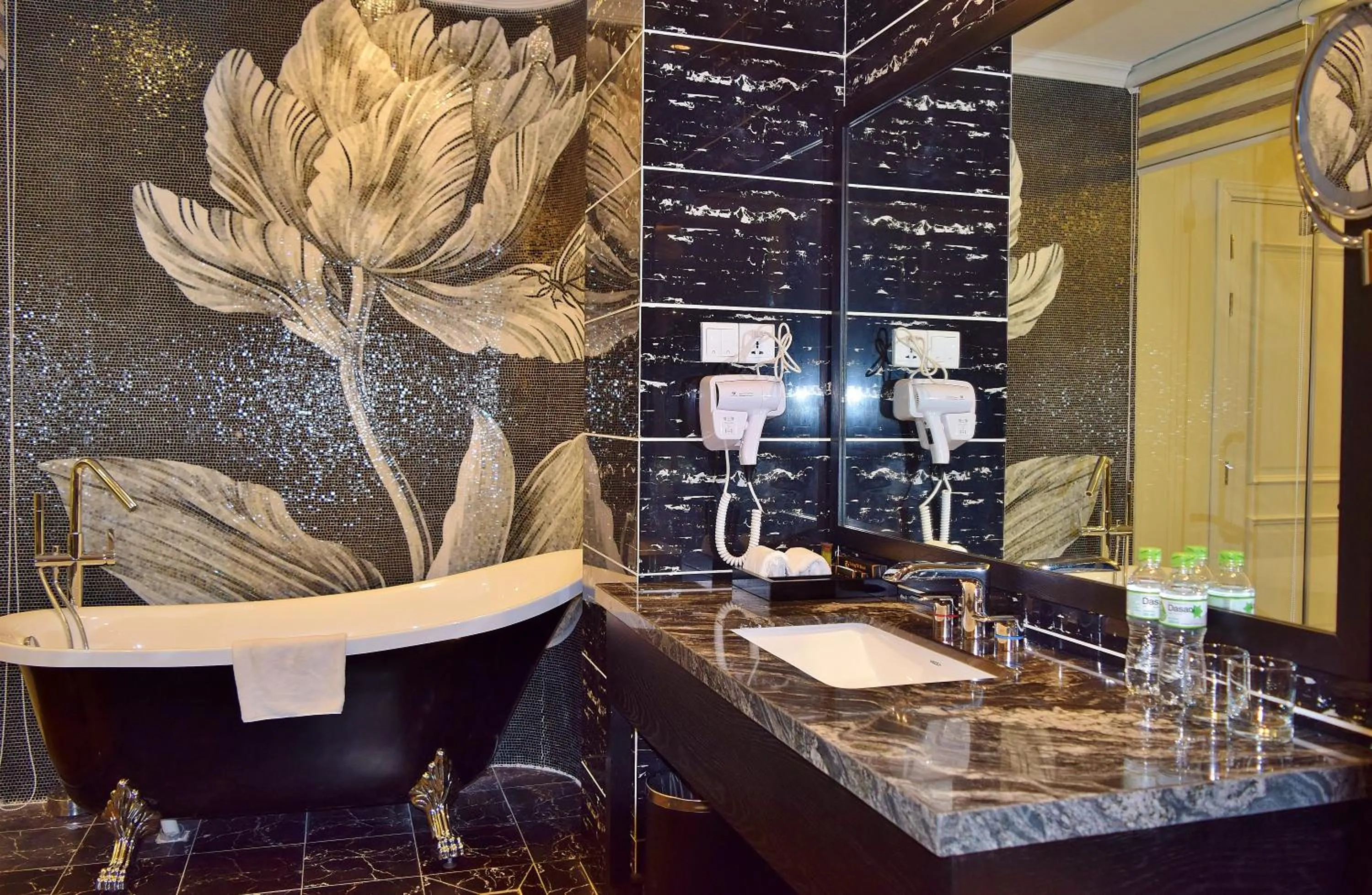 Tuong Vi Hotel Saigon