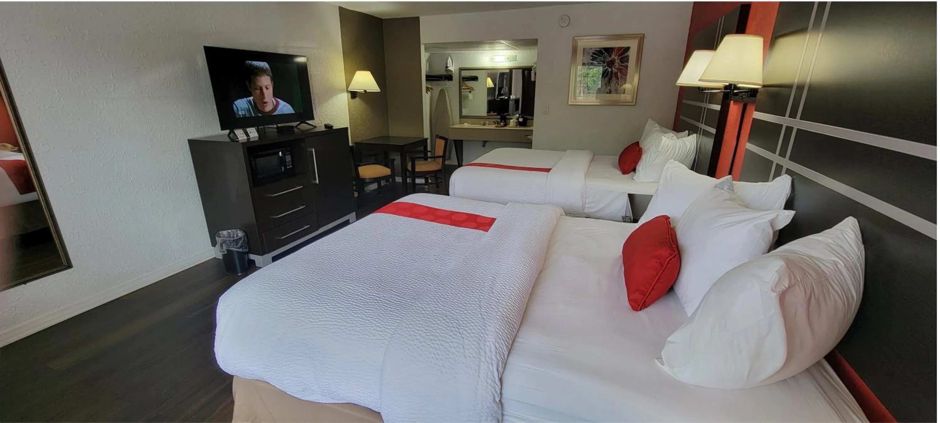 Toilet, Bed in Ramada by Wyndham Mountain Home