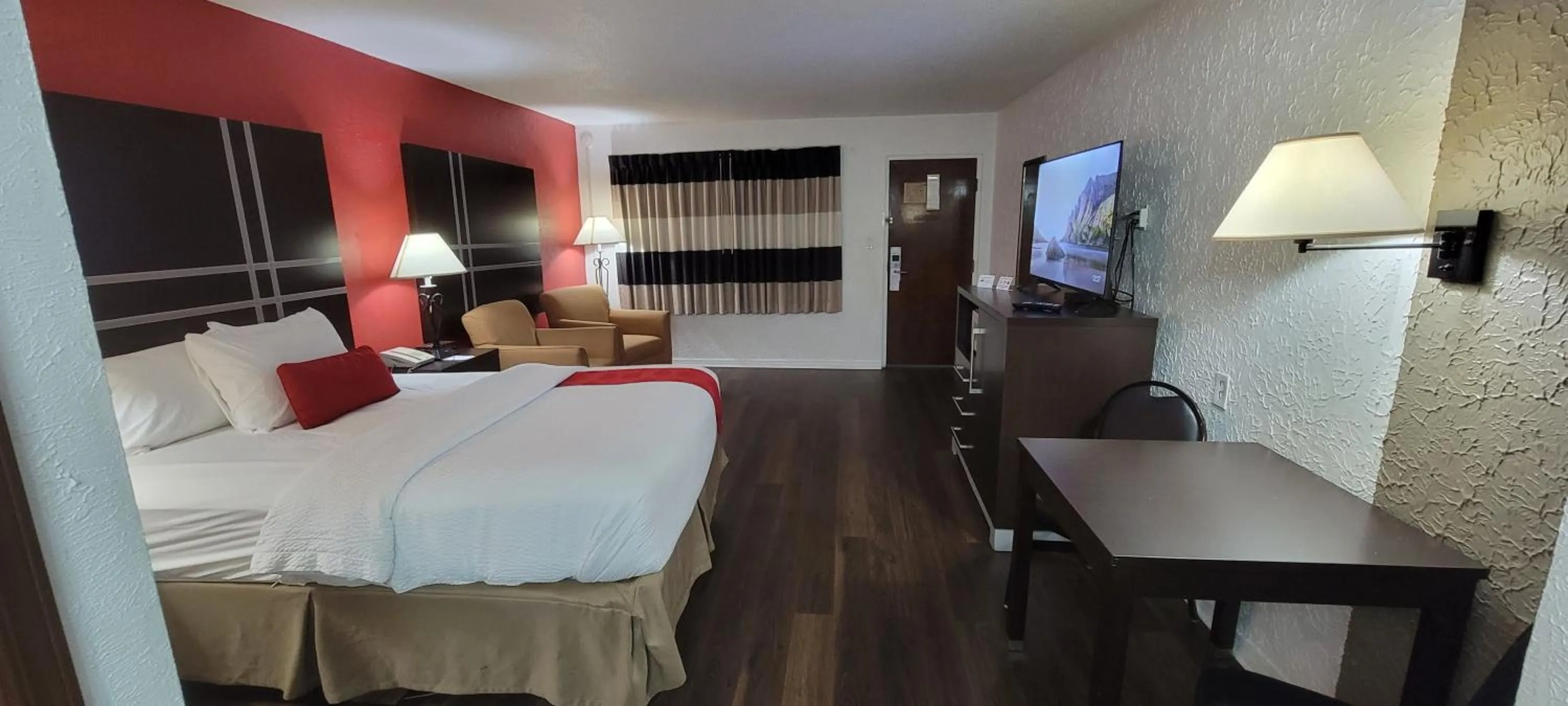 Bed in Ramada by Wyndham Mountain Home