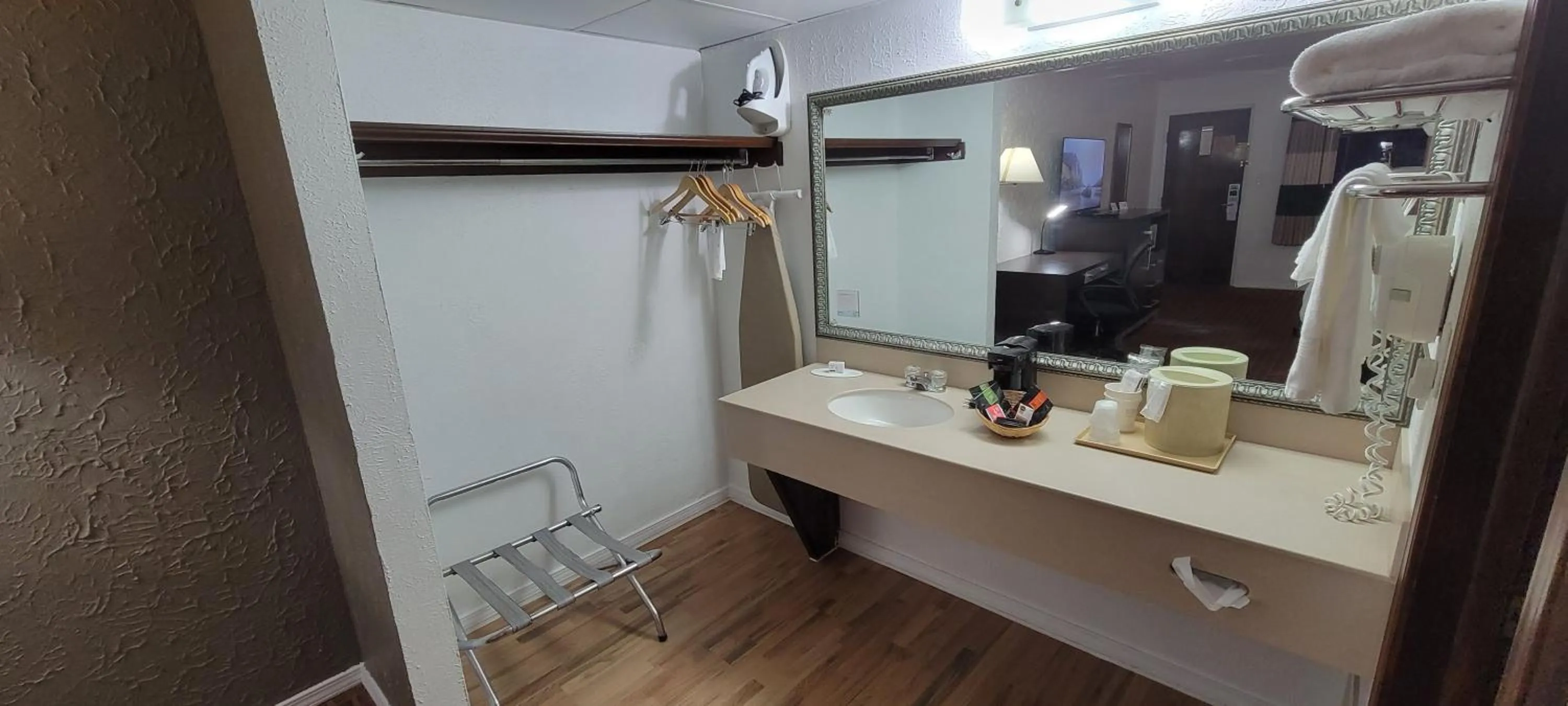 Ramada by Wyndham Mountain Home