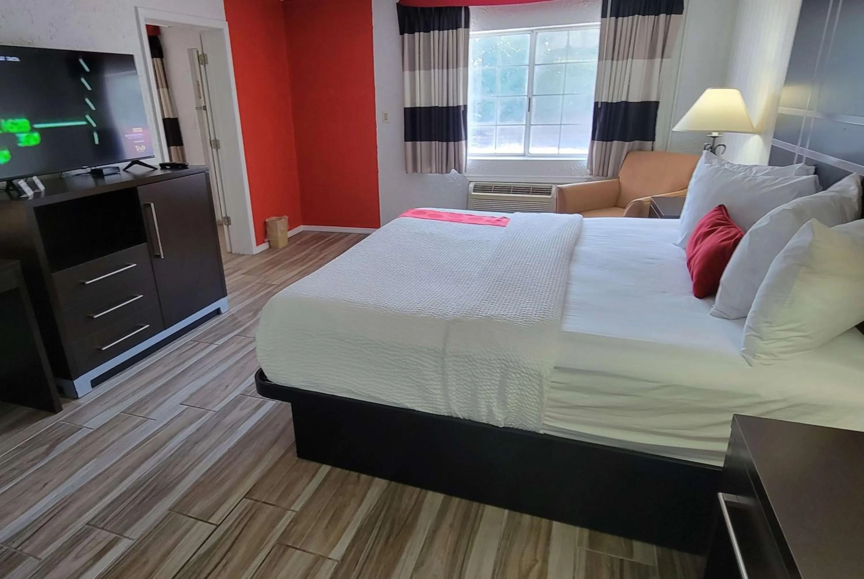 Photo of the whole room, Bed in Ramada by Wyndham Mountain Home