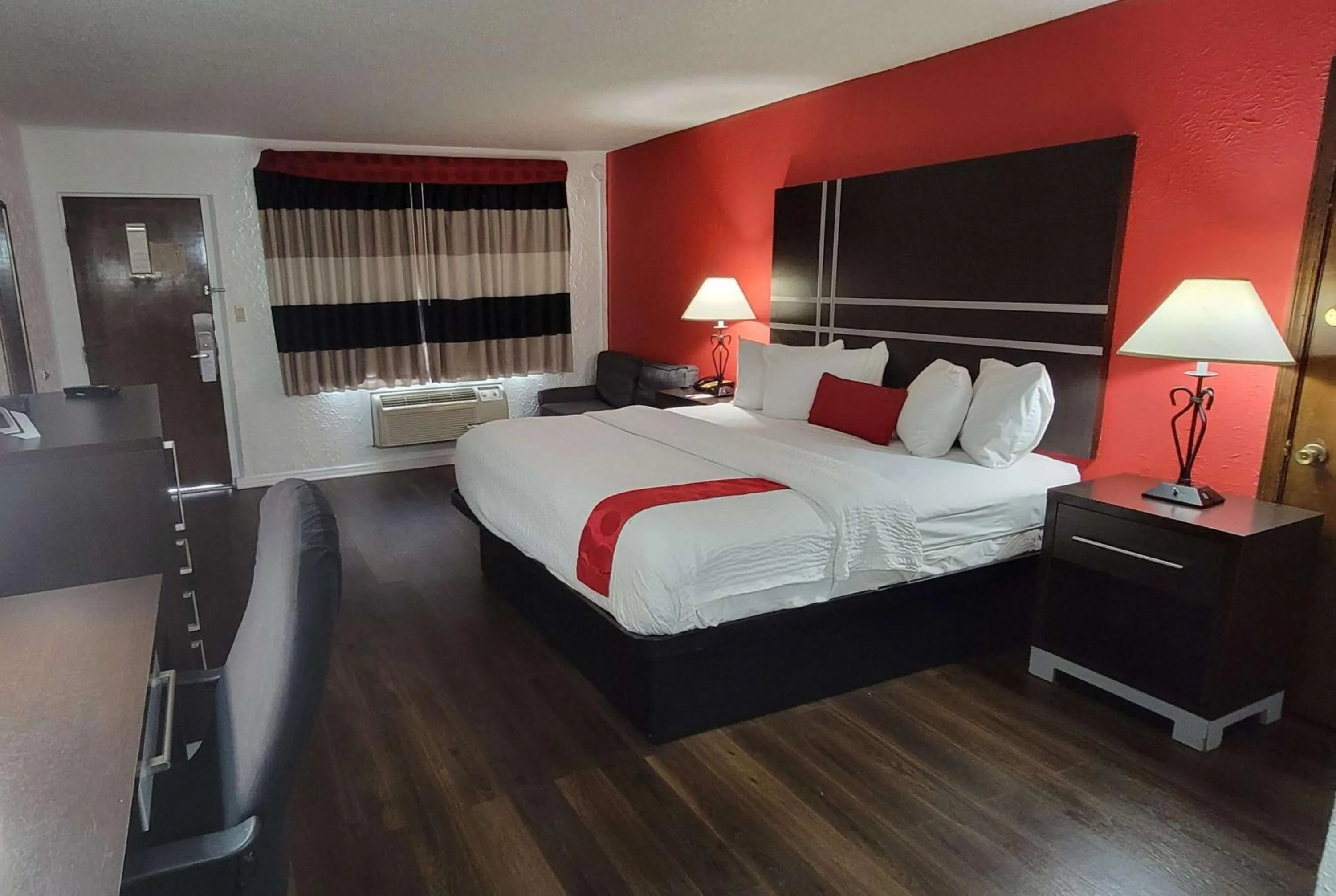 Photo of the whole room, Bed in Ramada by Wyndham Mountain Home