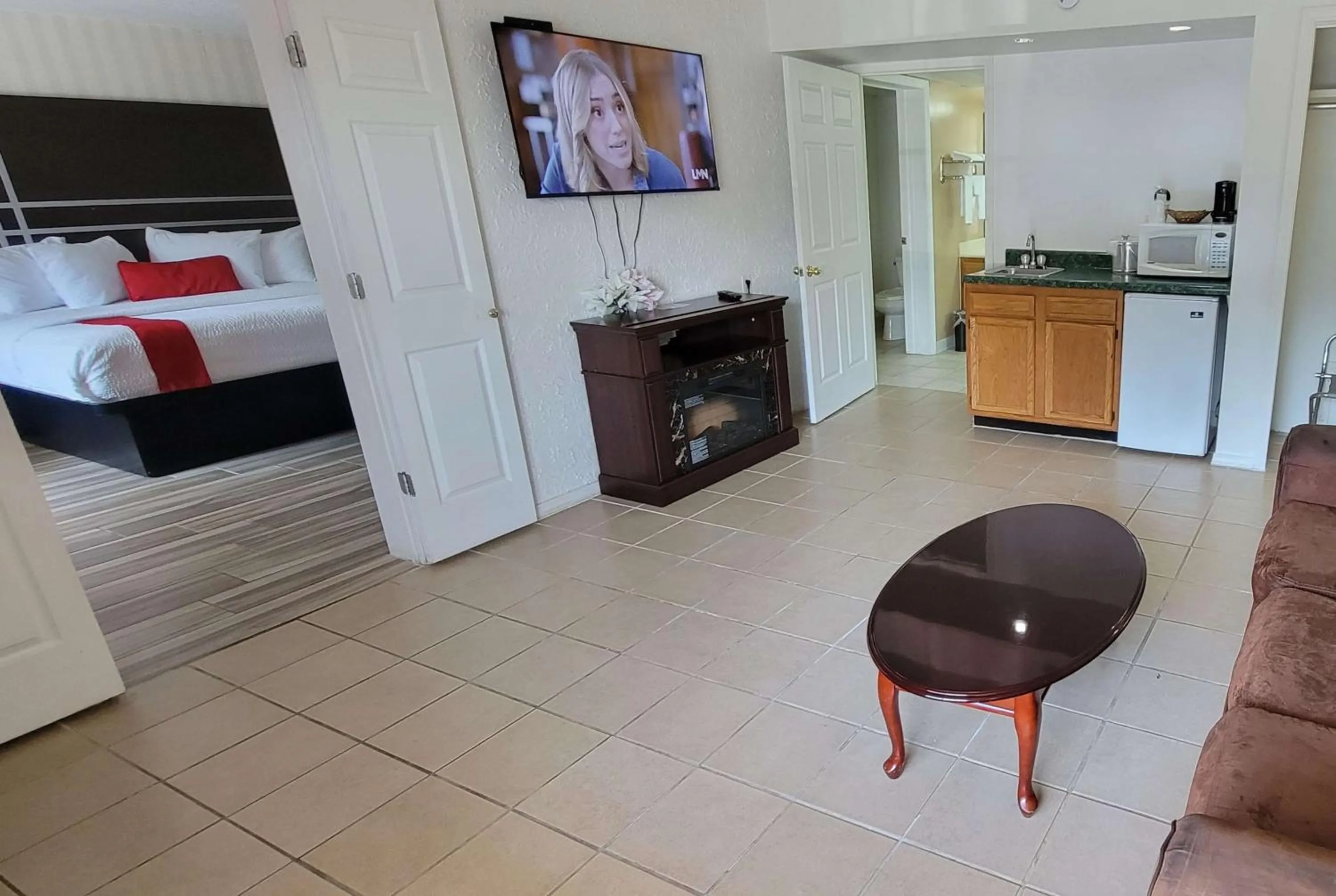 Photo of the whole room, Bed in Ramada by Wyndham Mountain Home