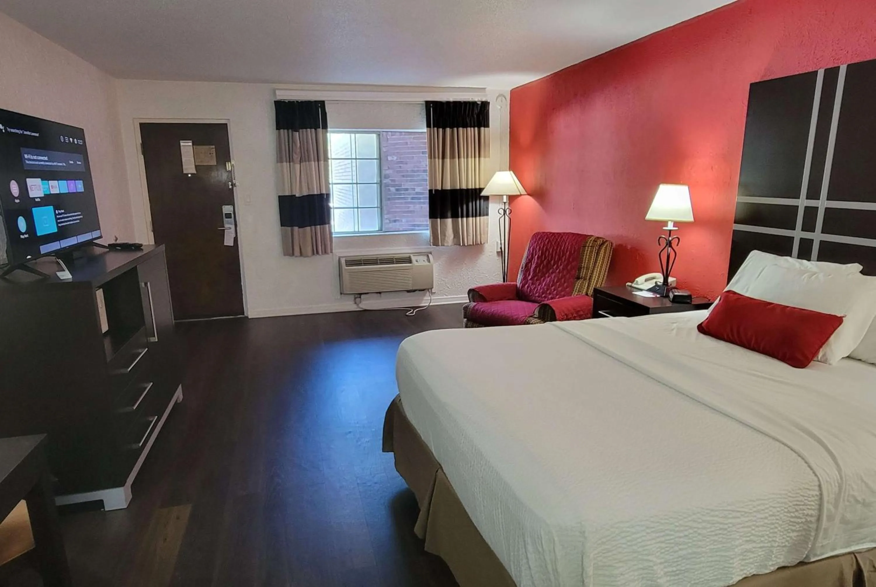 Photo of the whole room, Bed in Ramada by Wyndham Mountain Home