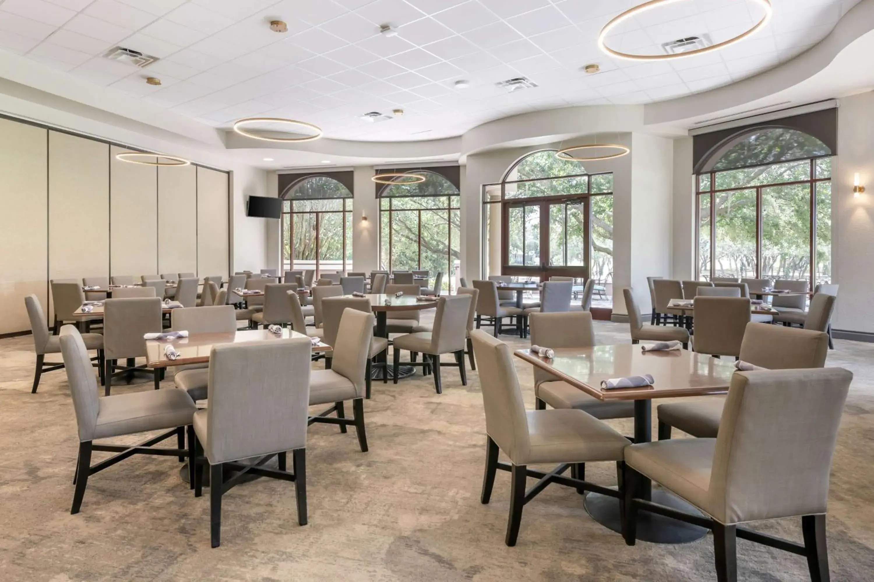 Lounge or bar in Hilton Vacation Club Mystic Dunes Orlando Lounge or bar in Hilton Vacation Club Mystic Dunes Orlando