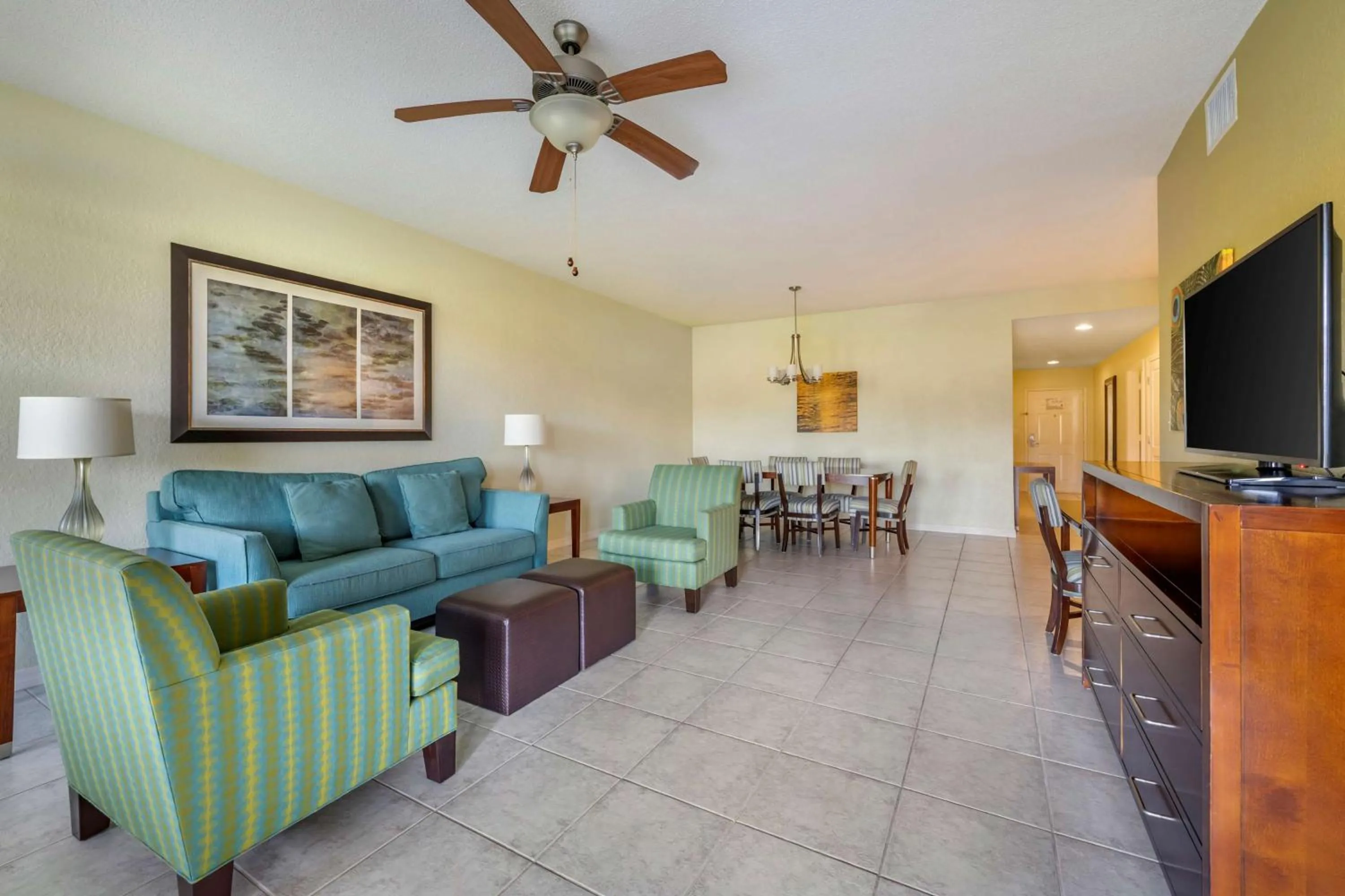 Living room in Hilton Vacation Club Mystic Dunes Orlando