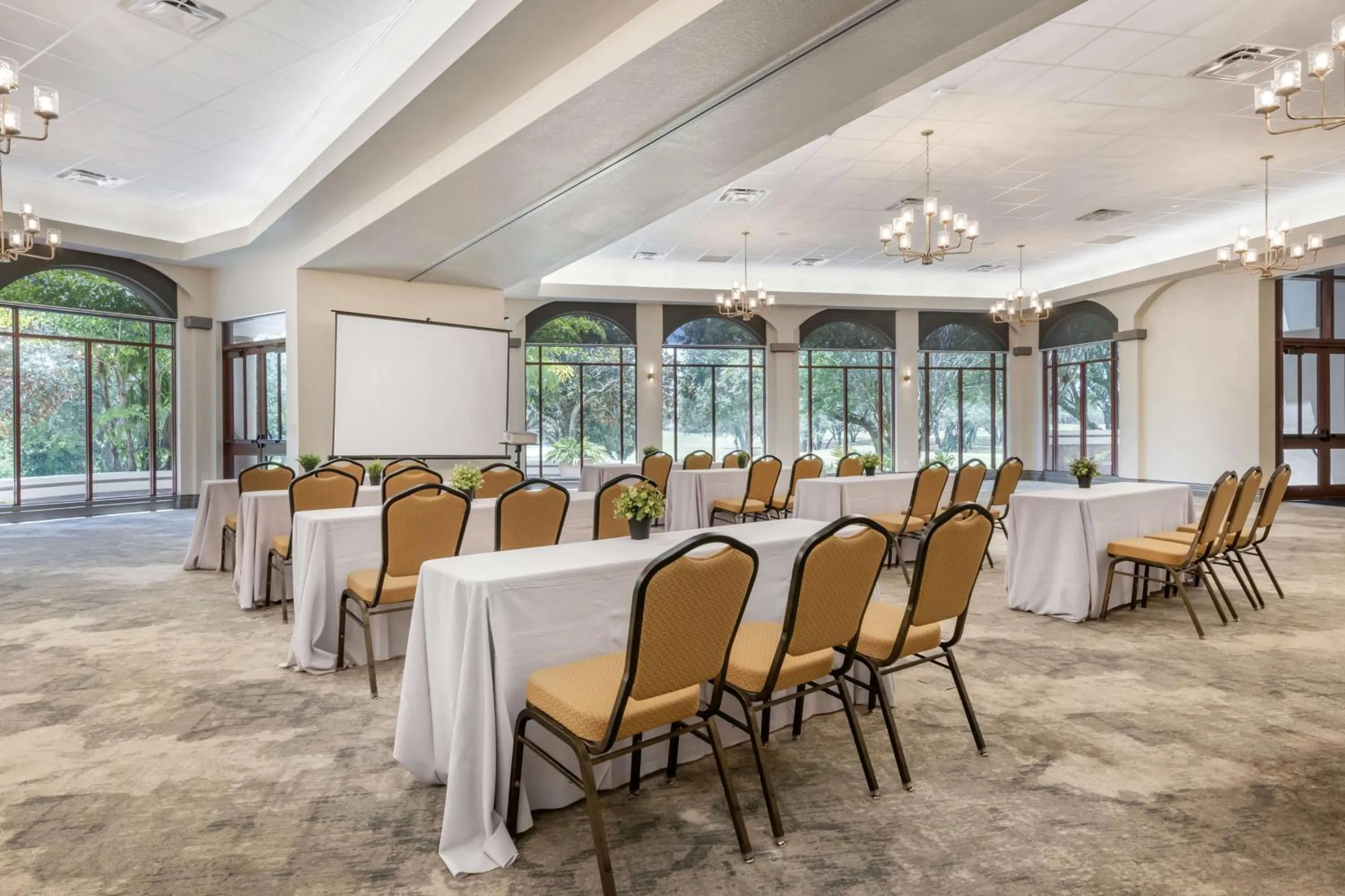 Meeting/conference room in Hilton Vacation Club Mystic Dunes Orlando