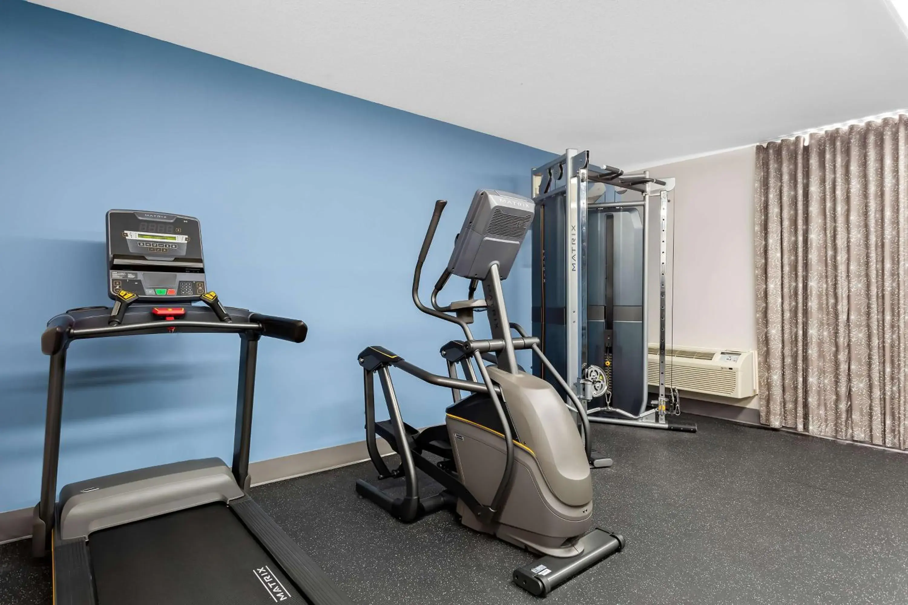 Fitness centre/facilities in SureStay Plus by Best Western Windsor Fitness centre/facilities in SureStay Plus by Best Western Windsor