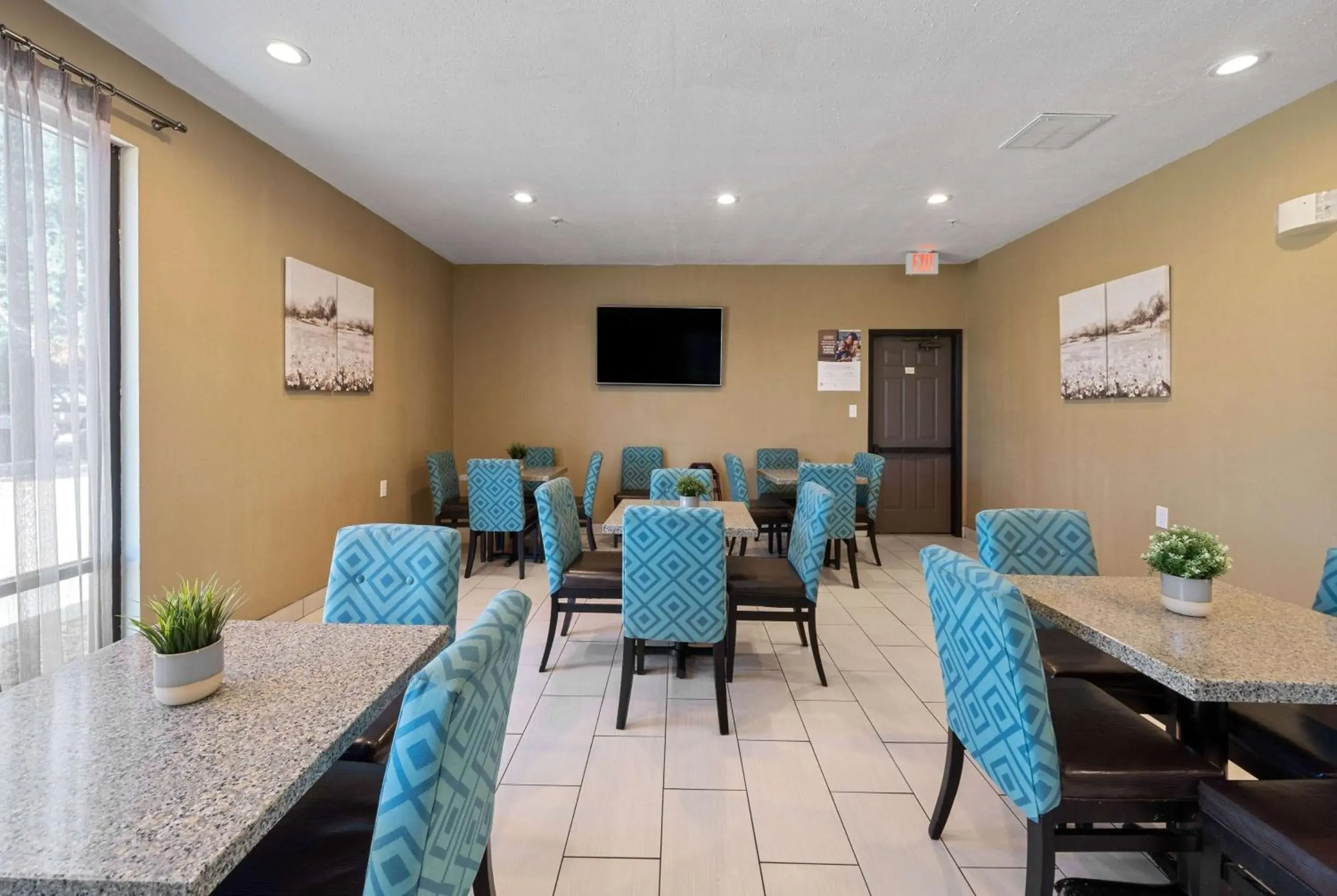 Property building in Best Western Round Rock Property building in Best Western Round Rock