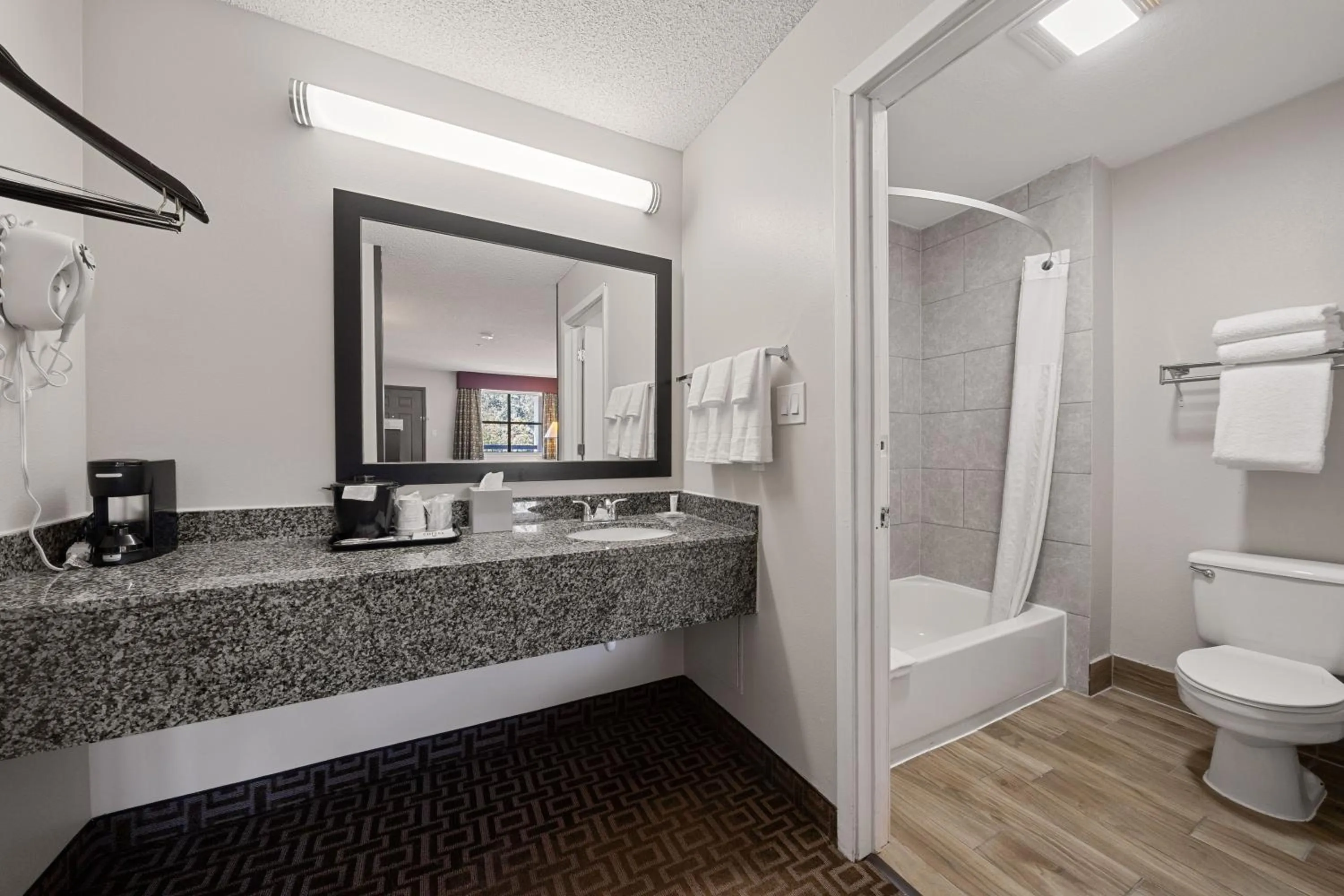 Toilet in Best Western Round Rock