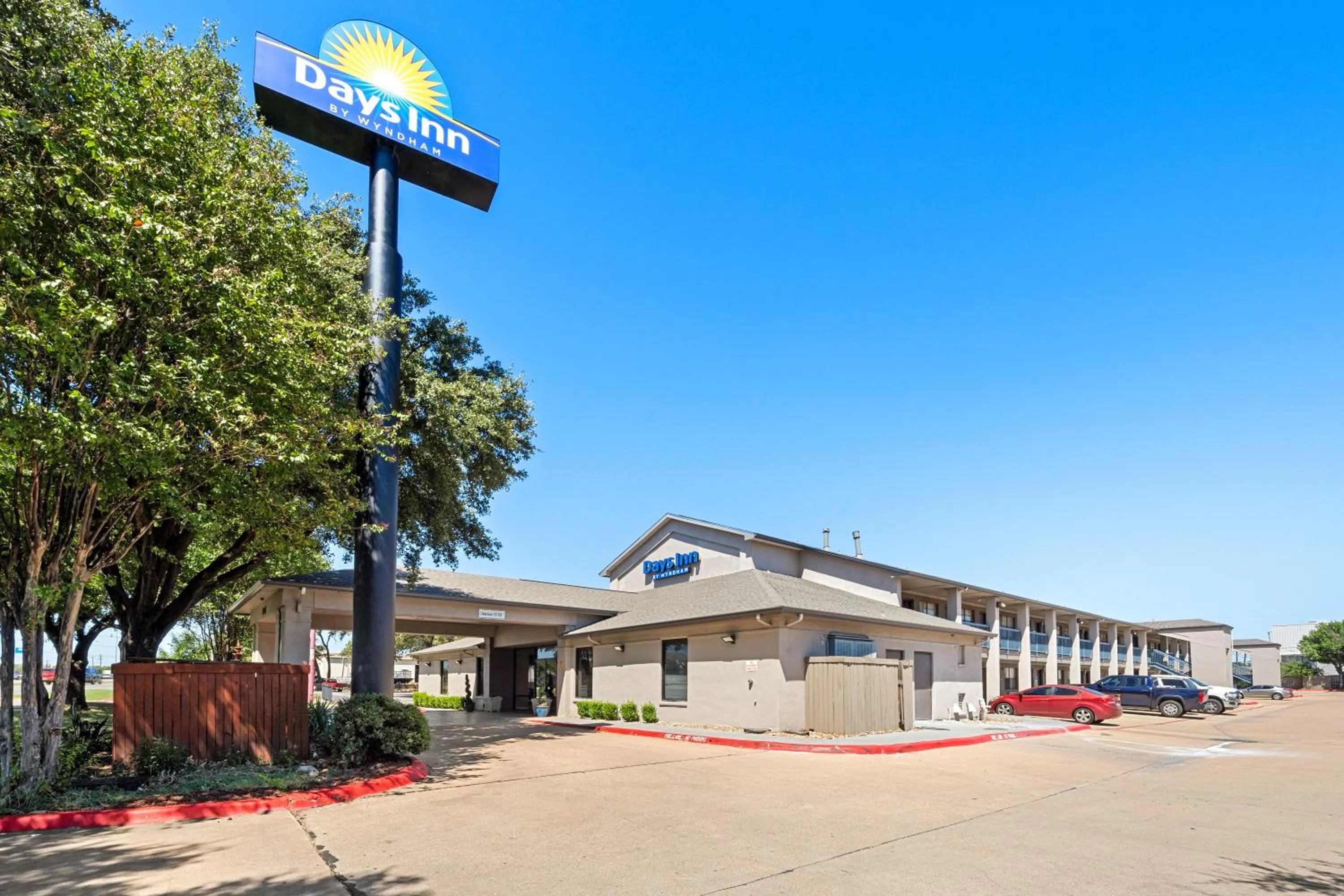 Property building in Best Western Round Rock