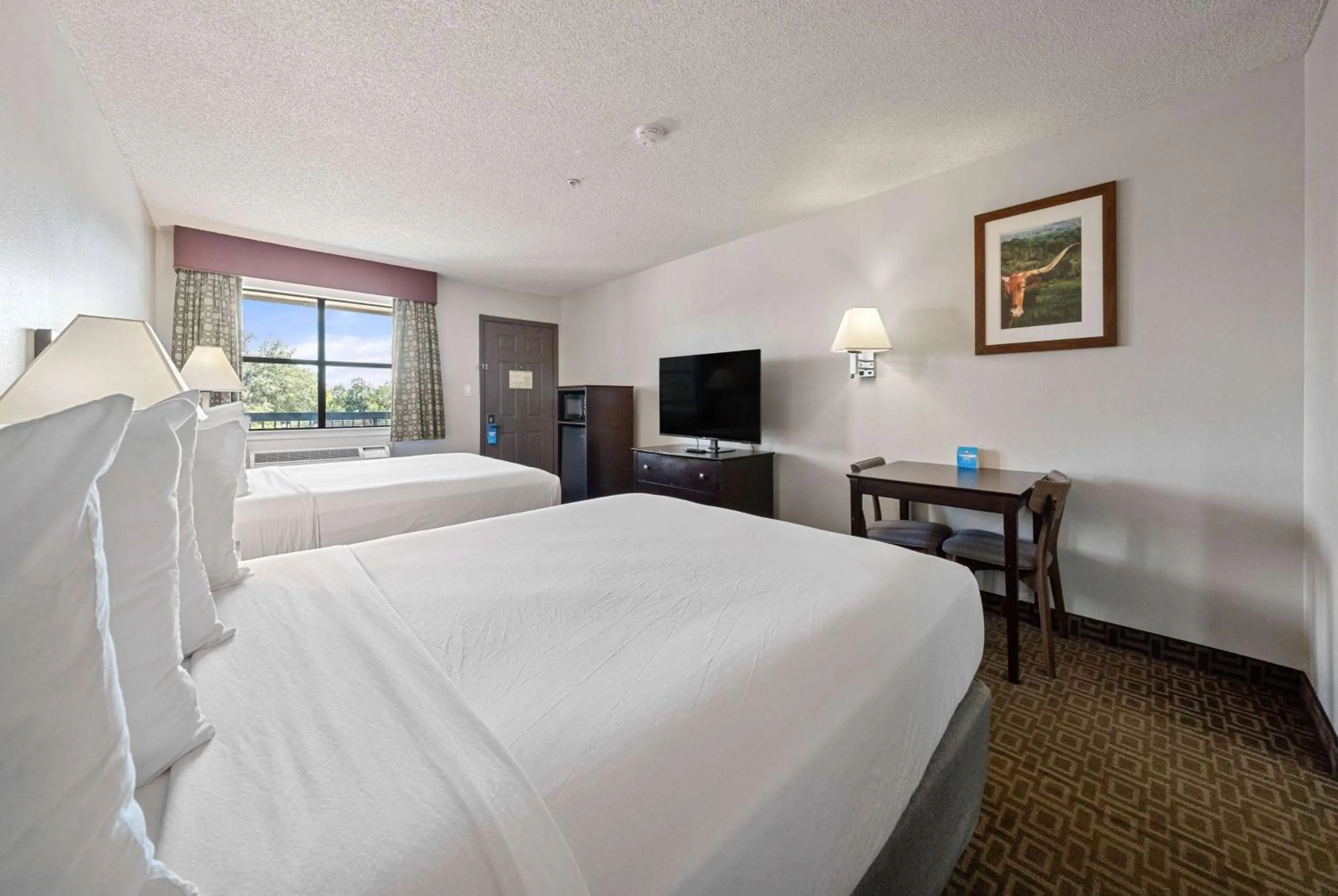 Photo of the whole room, Bed in Best Western Round Rock