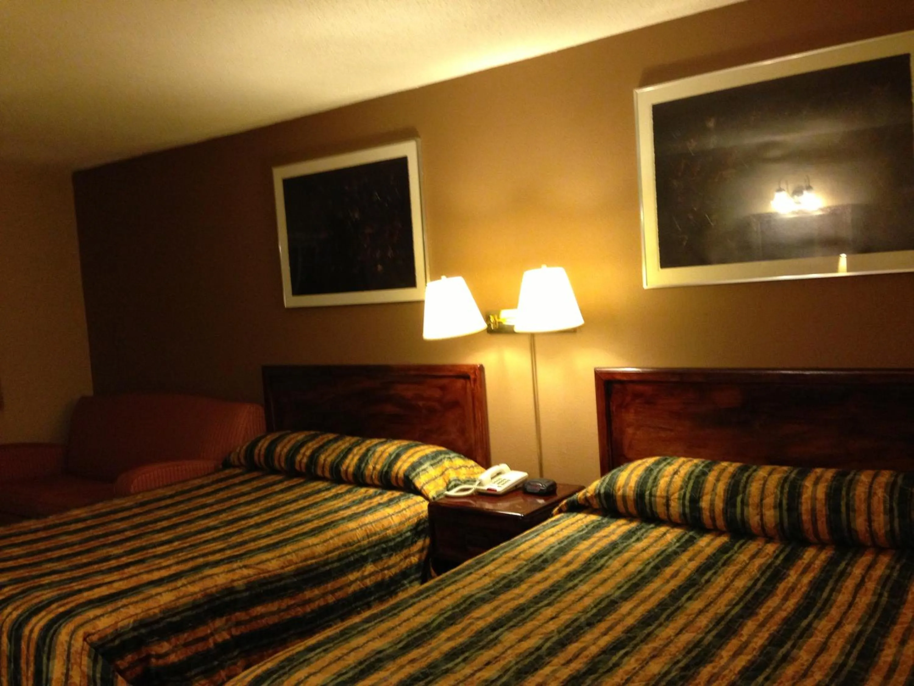 Americas Best Value Inn Macomb