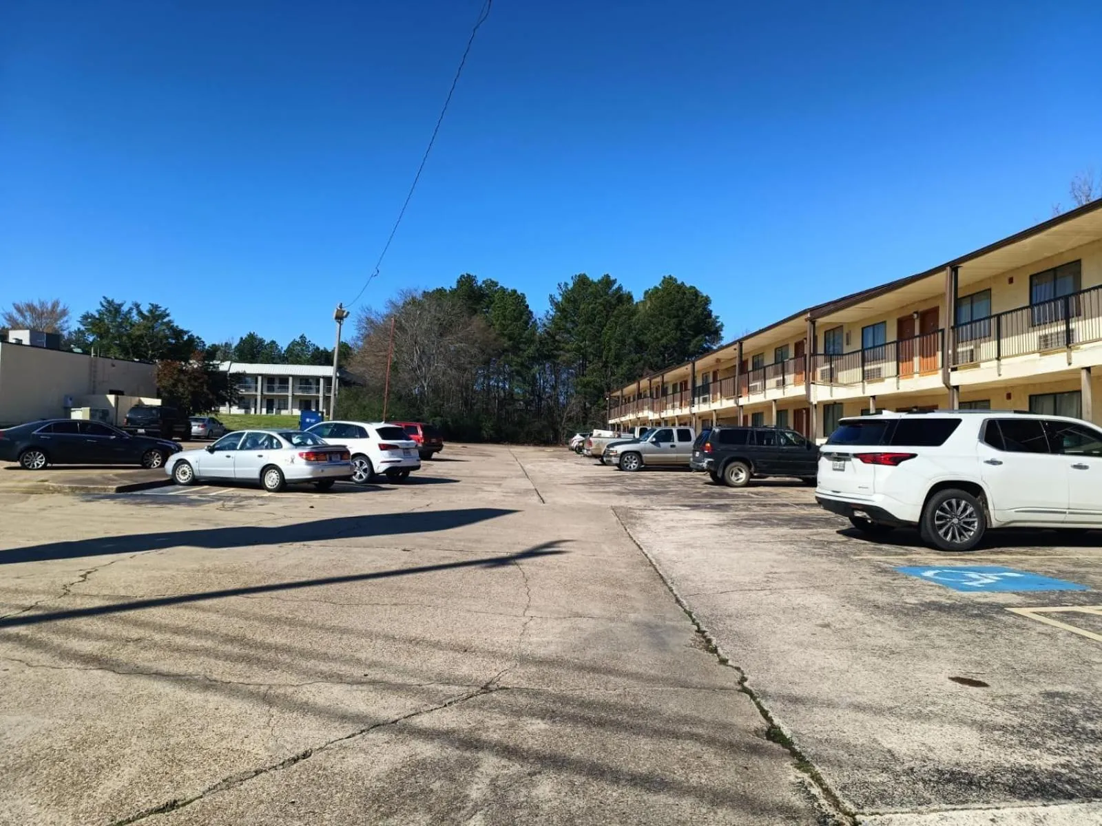 Facade/entrance in Executive Inn by OYO Kilgore North
