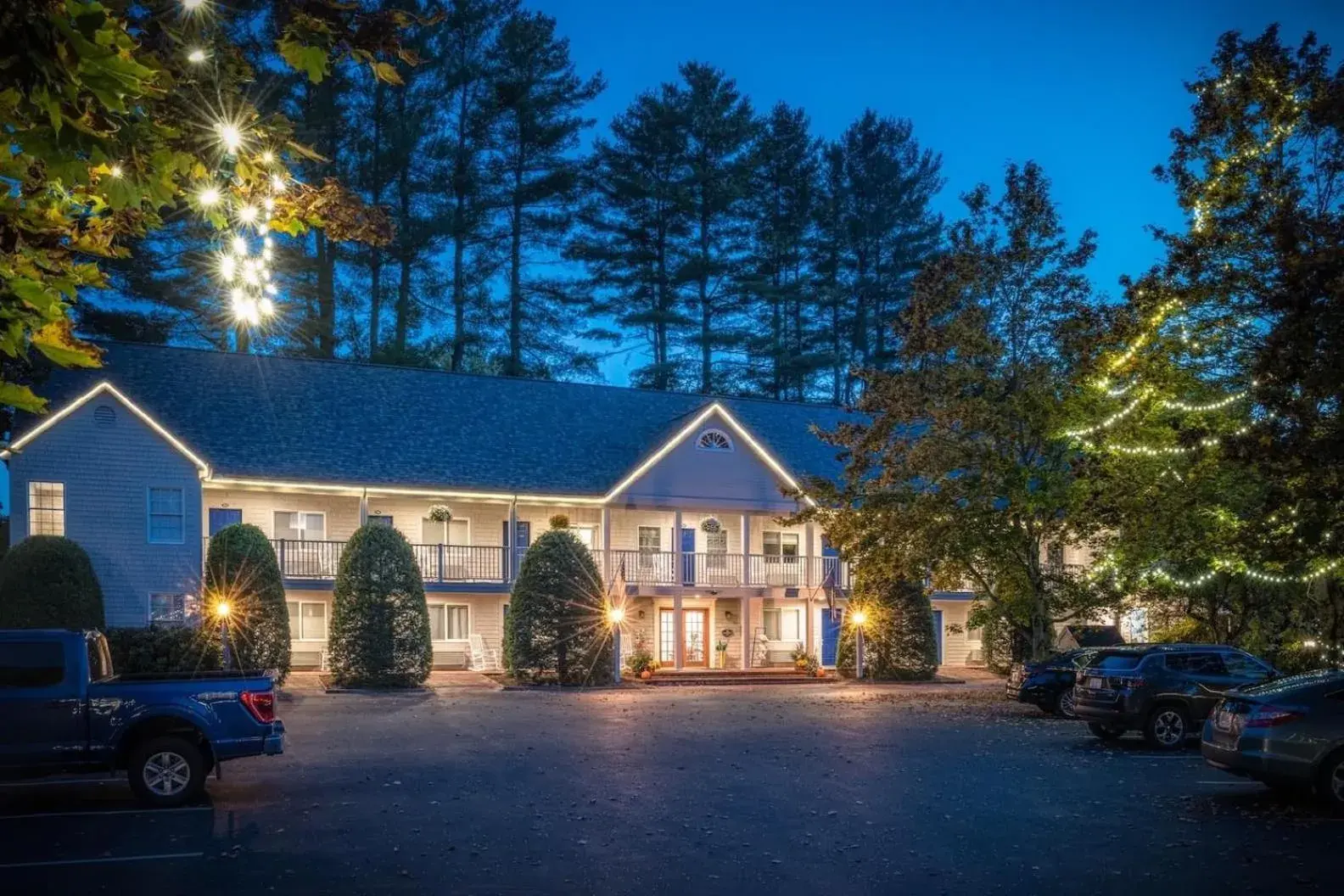 Property building in Riverhouse by Weekender formerly Jack Daniels Inn Property building in Riverhouse by Weekender formerly Jack Daniels Inn