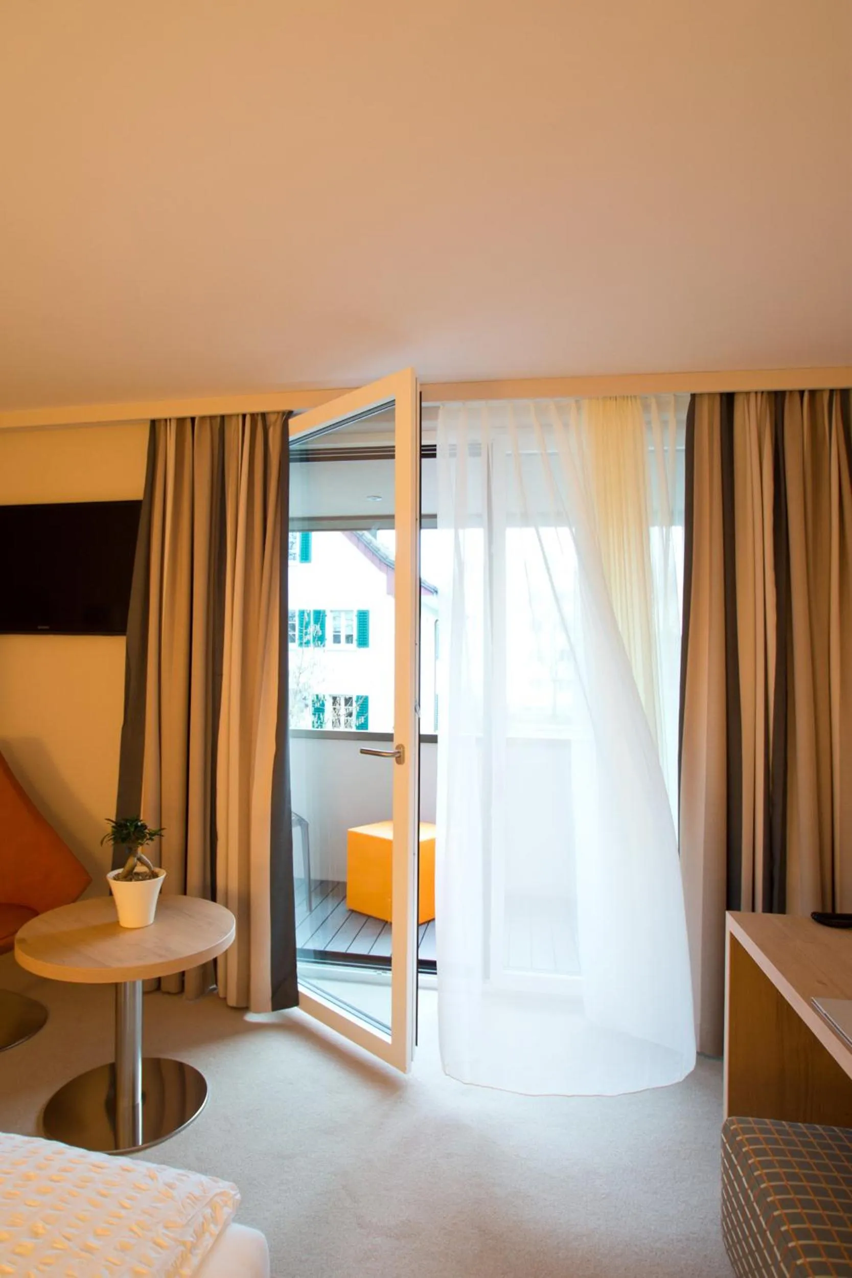 Bed in OCHSEN LODGE by Ochsen Lenzburg