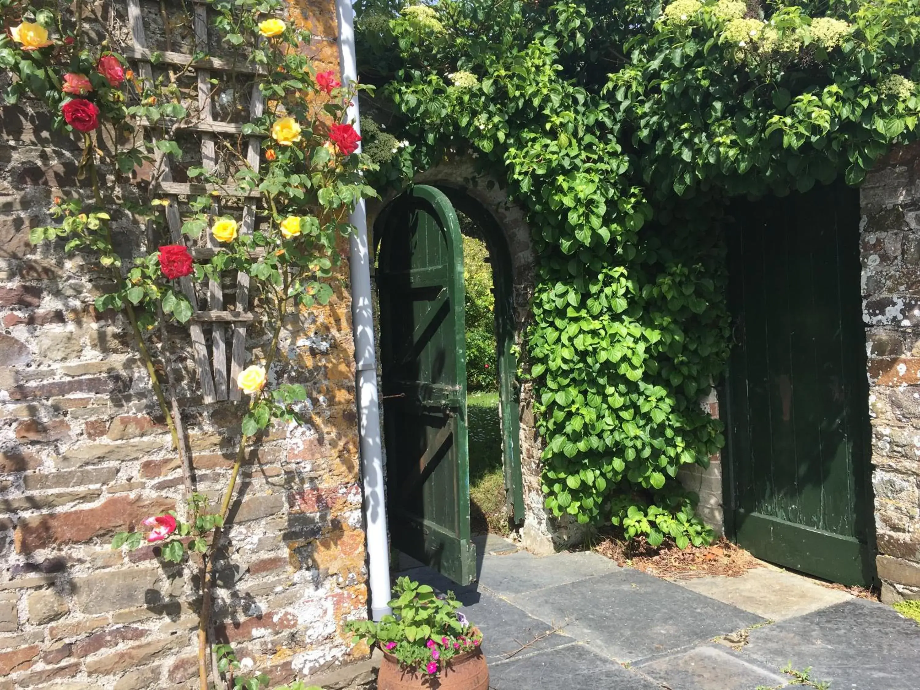 Property building in Instow Barton Property building in Instow Barton