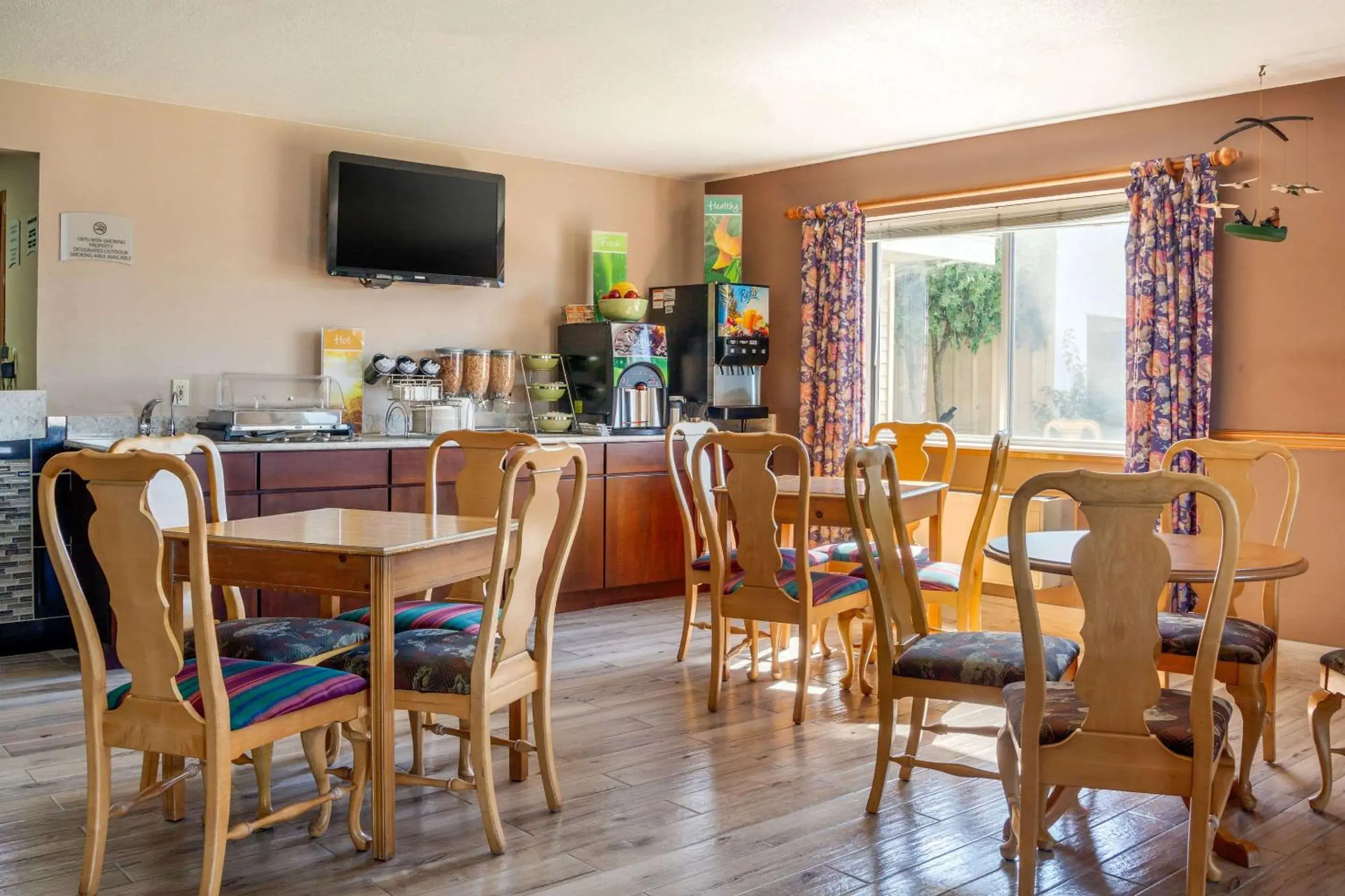 Restaurant/places to eat in Quality Inn & Suites Prairie Du Chien Restaurant/places to eat in Quality Inn & Suites Prairie Du Chien