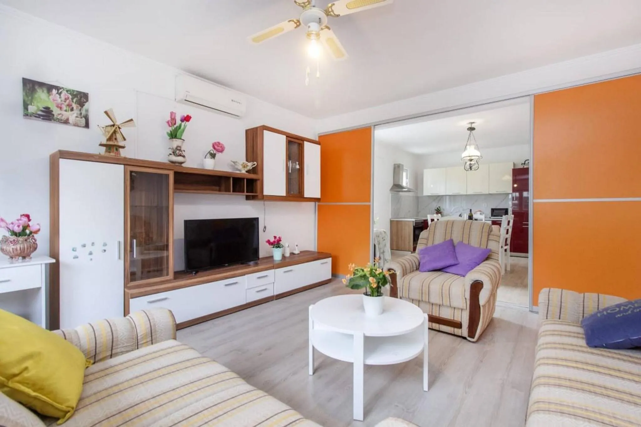 Apartments Alaga