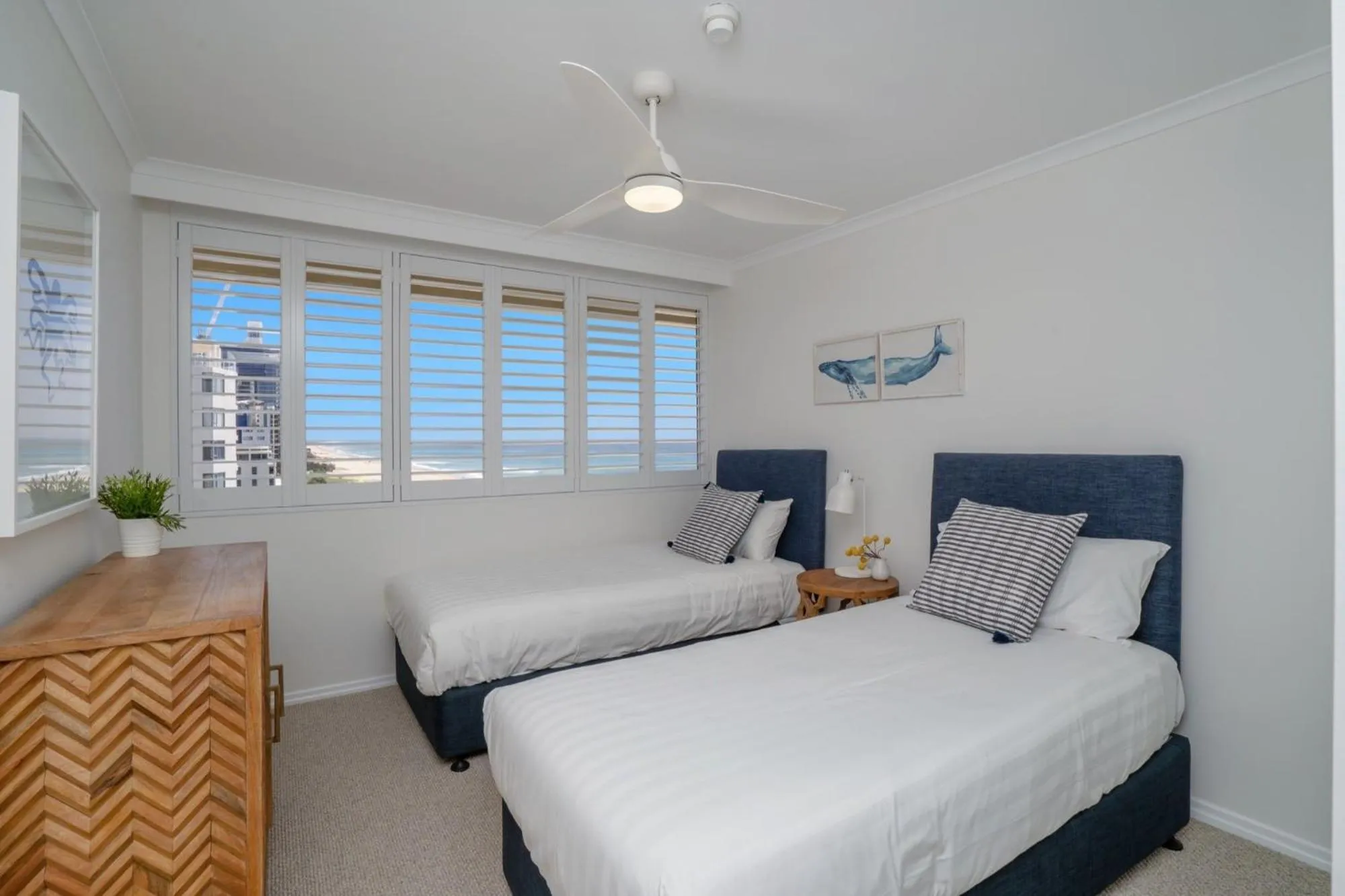 Bed in Dorchester On The Beach