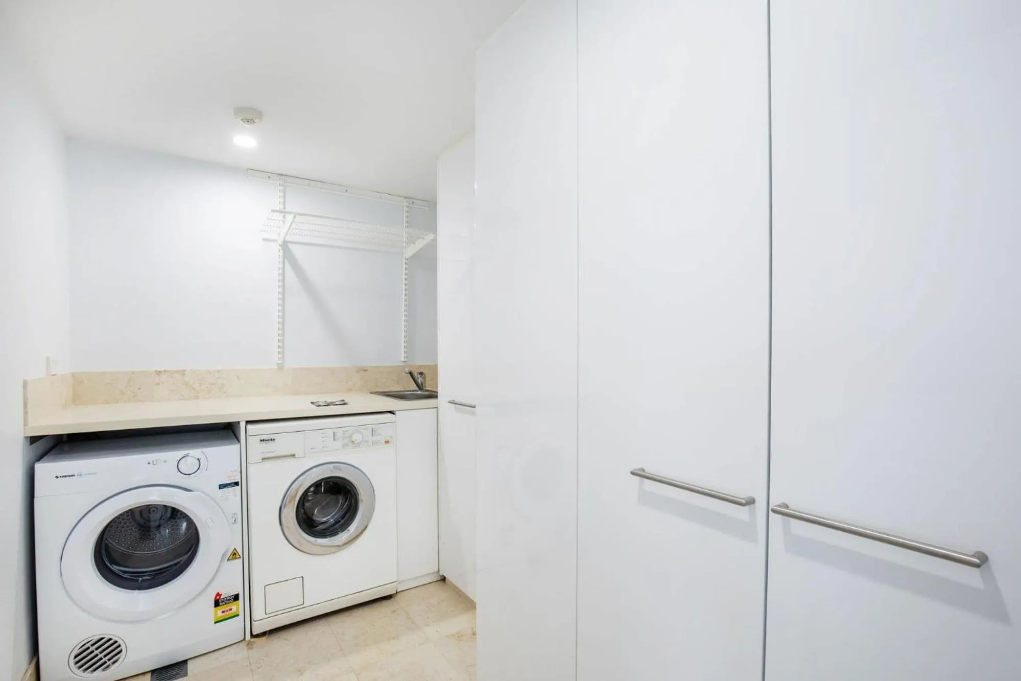 washing machine in Dorchester On The Beach