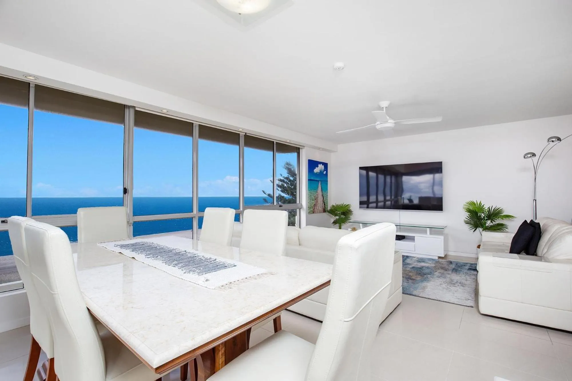 Dining area in Dorchester On The Beach