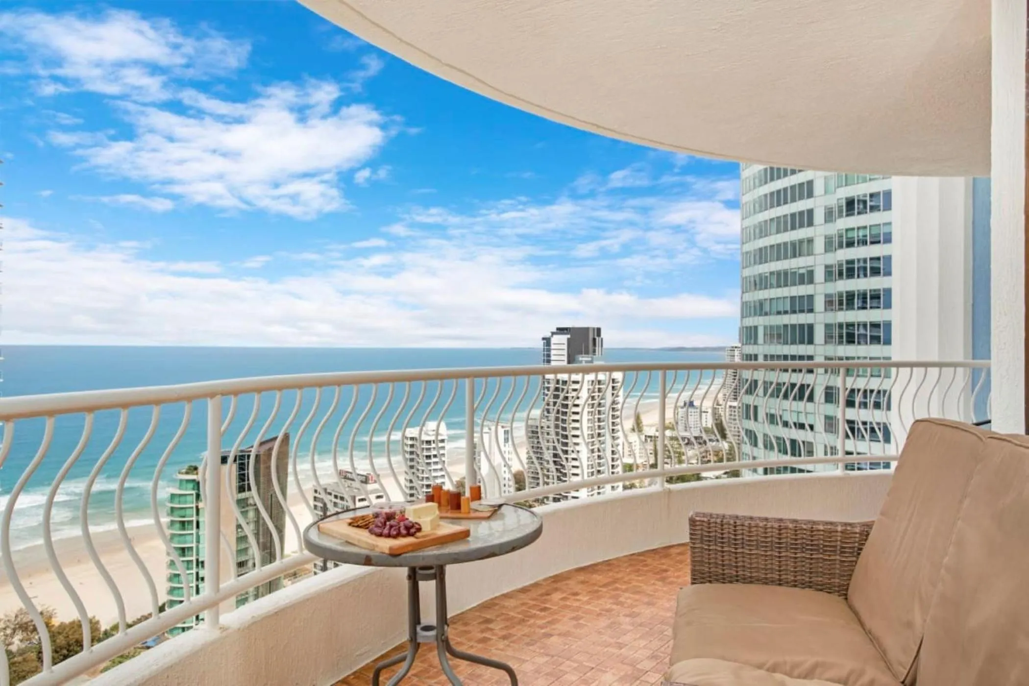 Day in Aegean Apartments Surfers Paradise