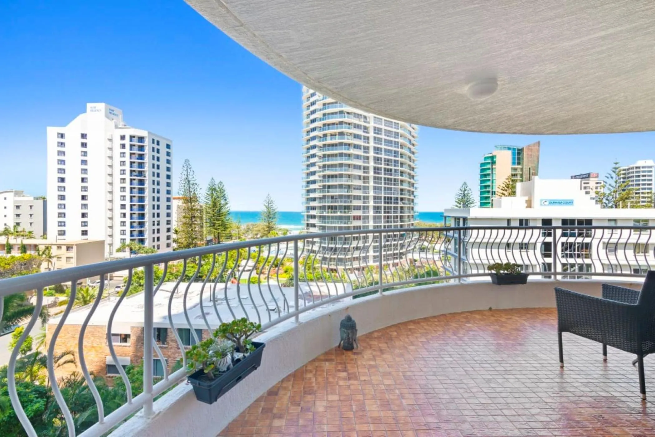 Property building in Aegean Apartments Surfers Paradise