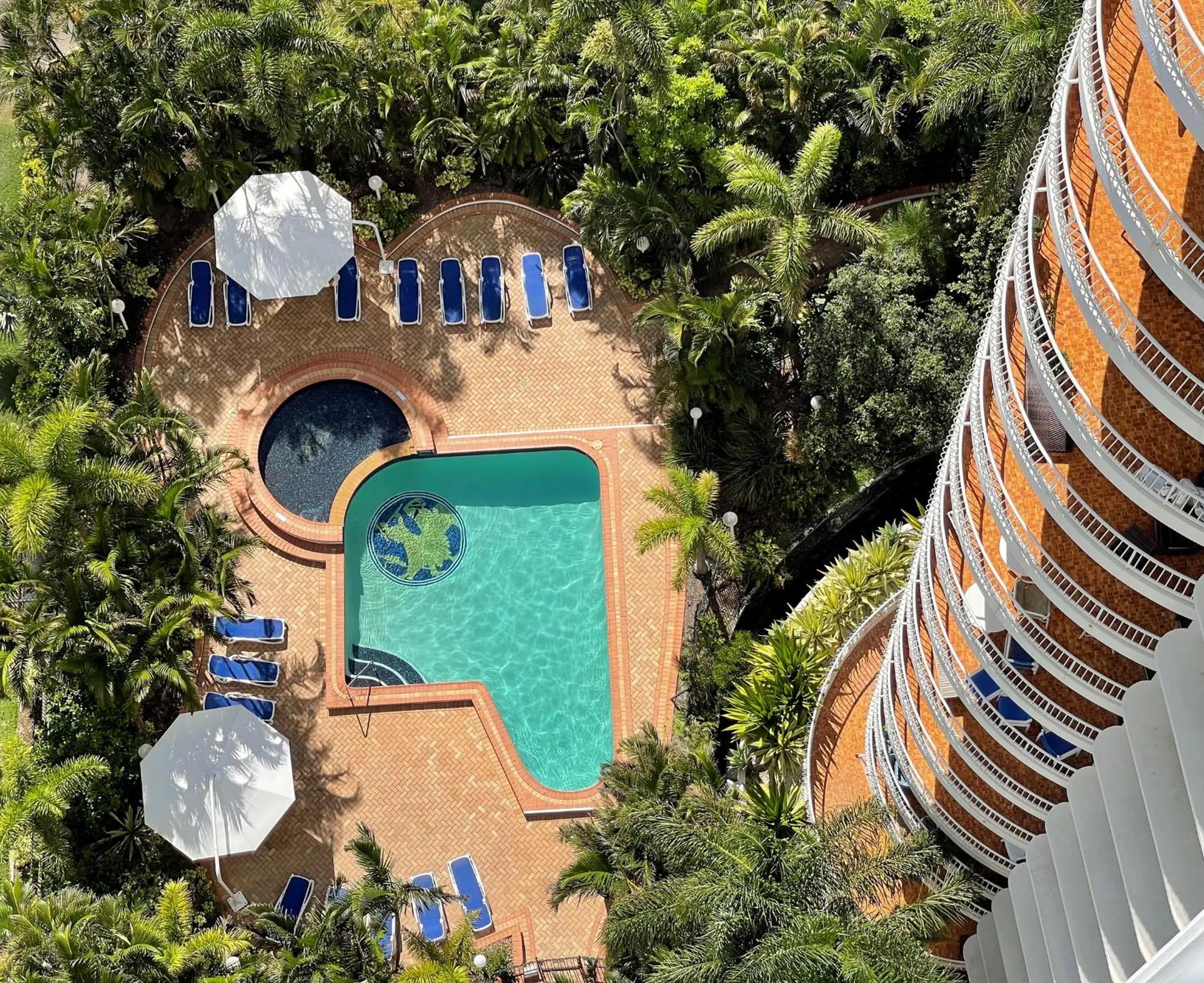 Swimming pool in Aegean Apartments Surfers Paradise