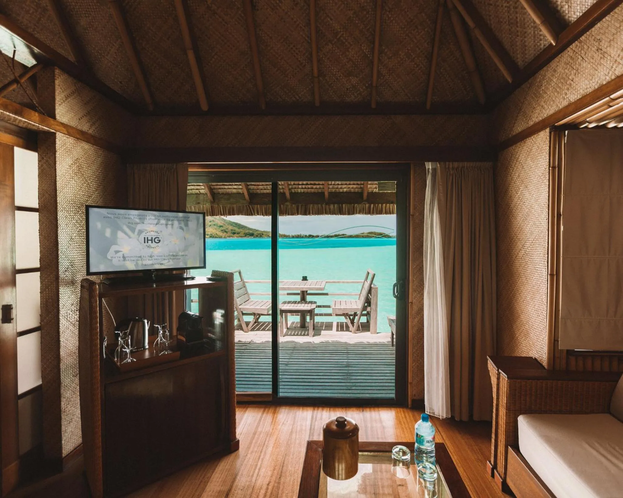 Photo of the whole room in InterContinental Bora Bora Le Moana Resort by IHG