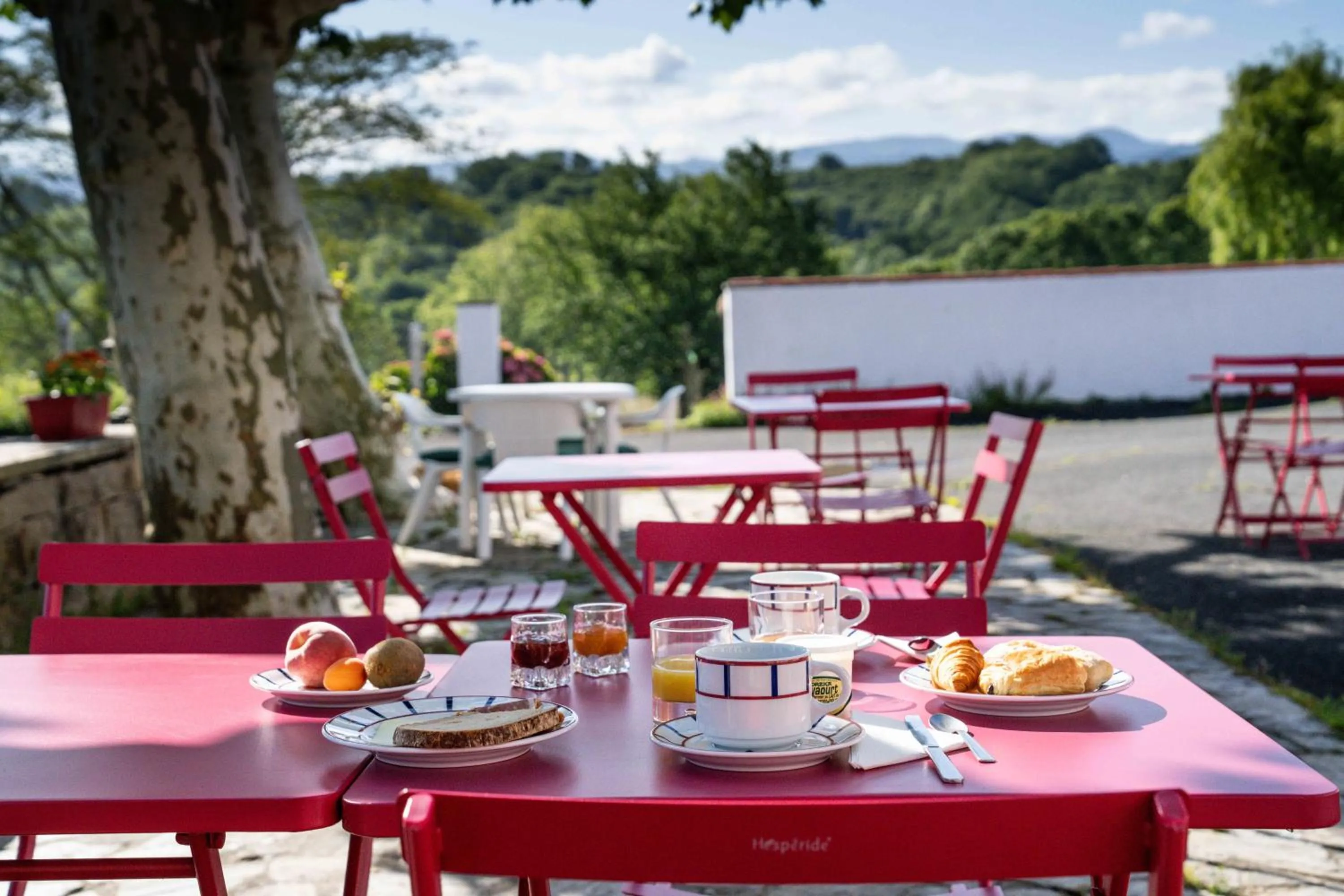 Logis Hôtel Baratxartea