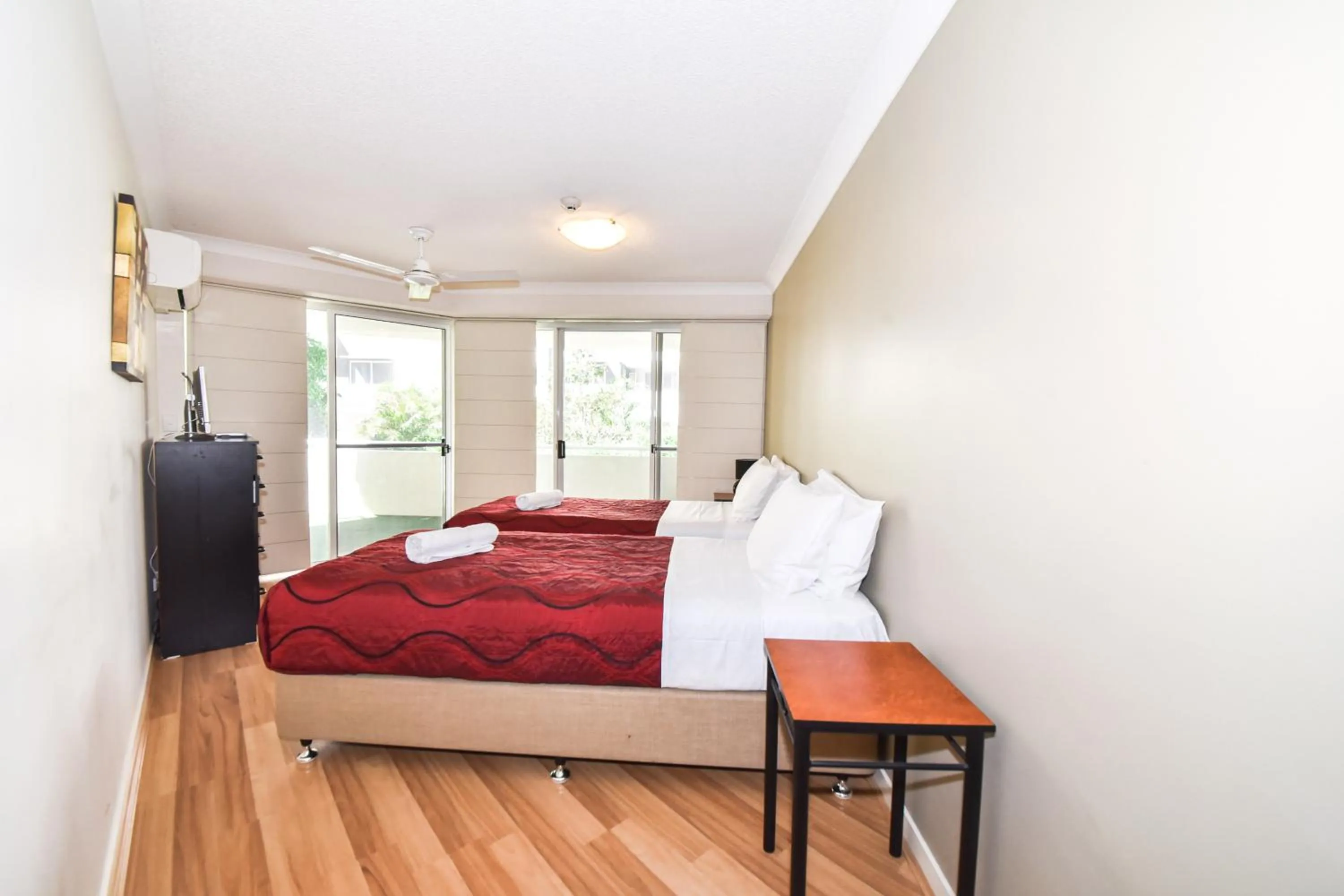 Bedroom, Bed in Founda Gardens Apartments