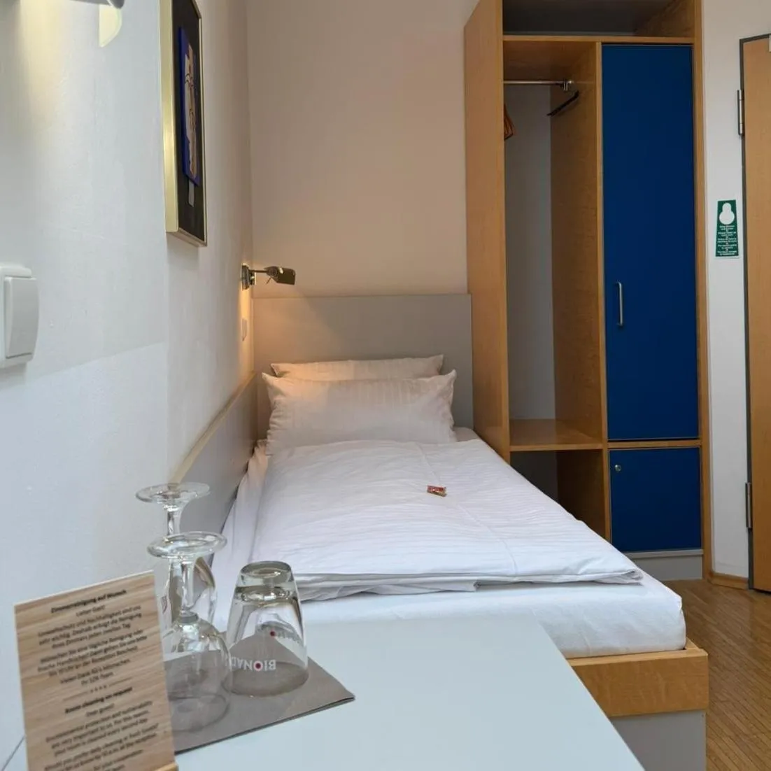 Photo of the whole room, Bed in SeminarZentrum Rückersbach