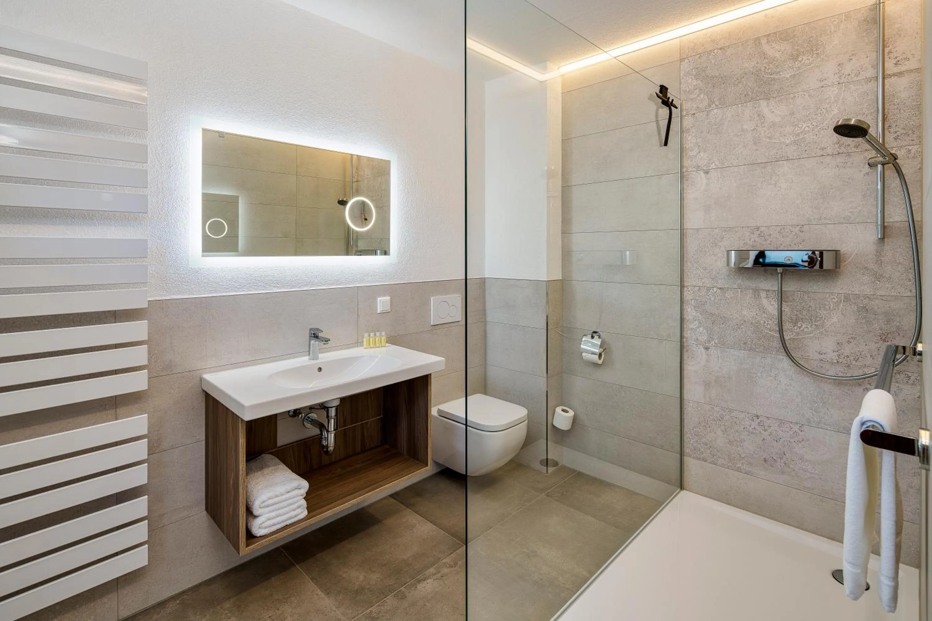 Bathroom in Hotel Zur Post