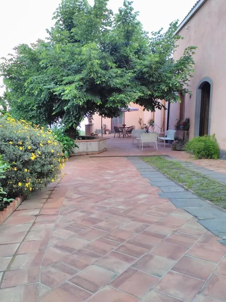 La corte di Bafè B&B "Slow Life"