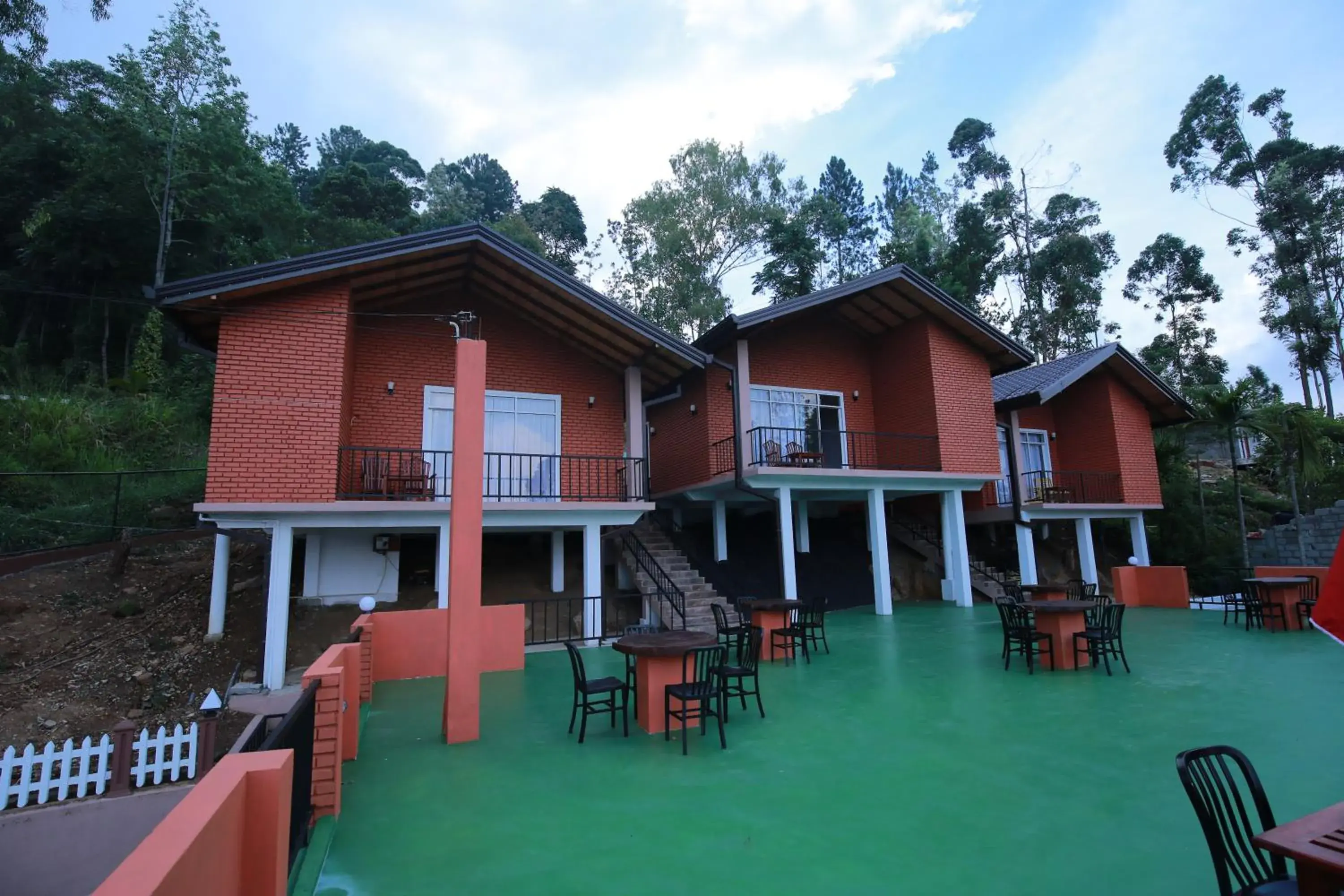 Property building in Ella Red Rock Property building in Ella Red Rock